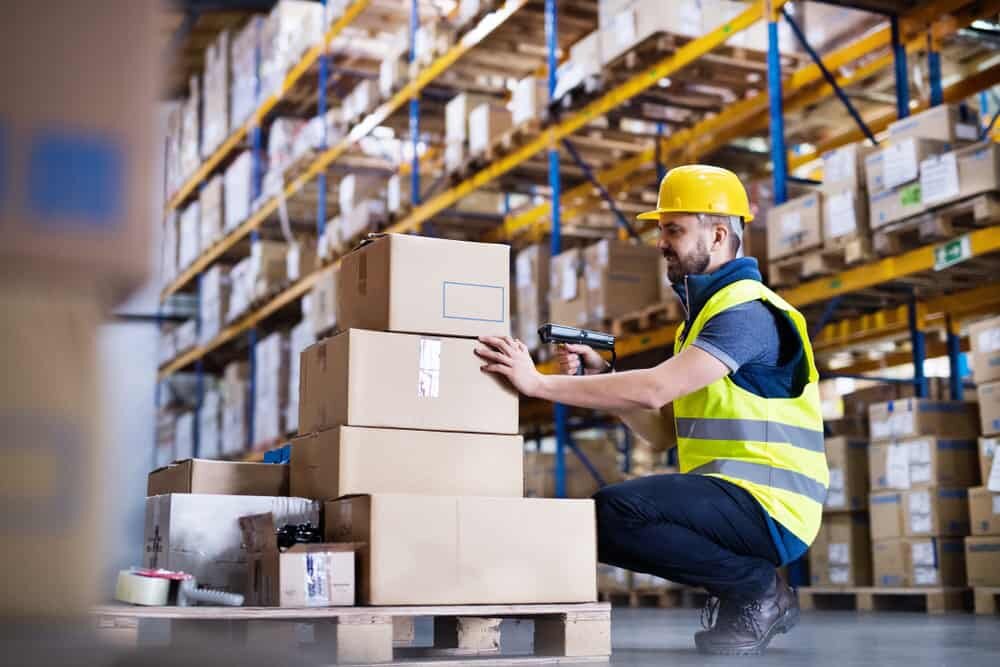 warehouse-worker.jpg