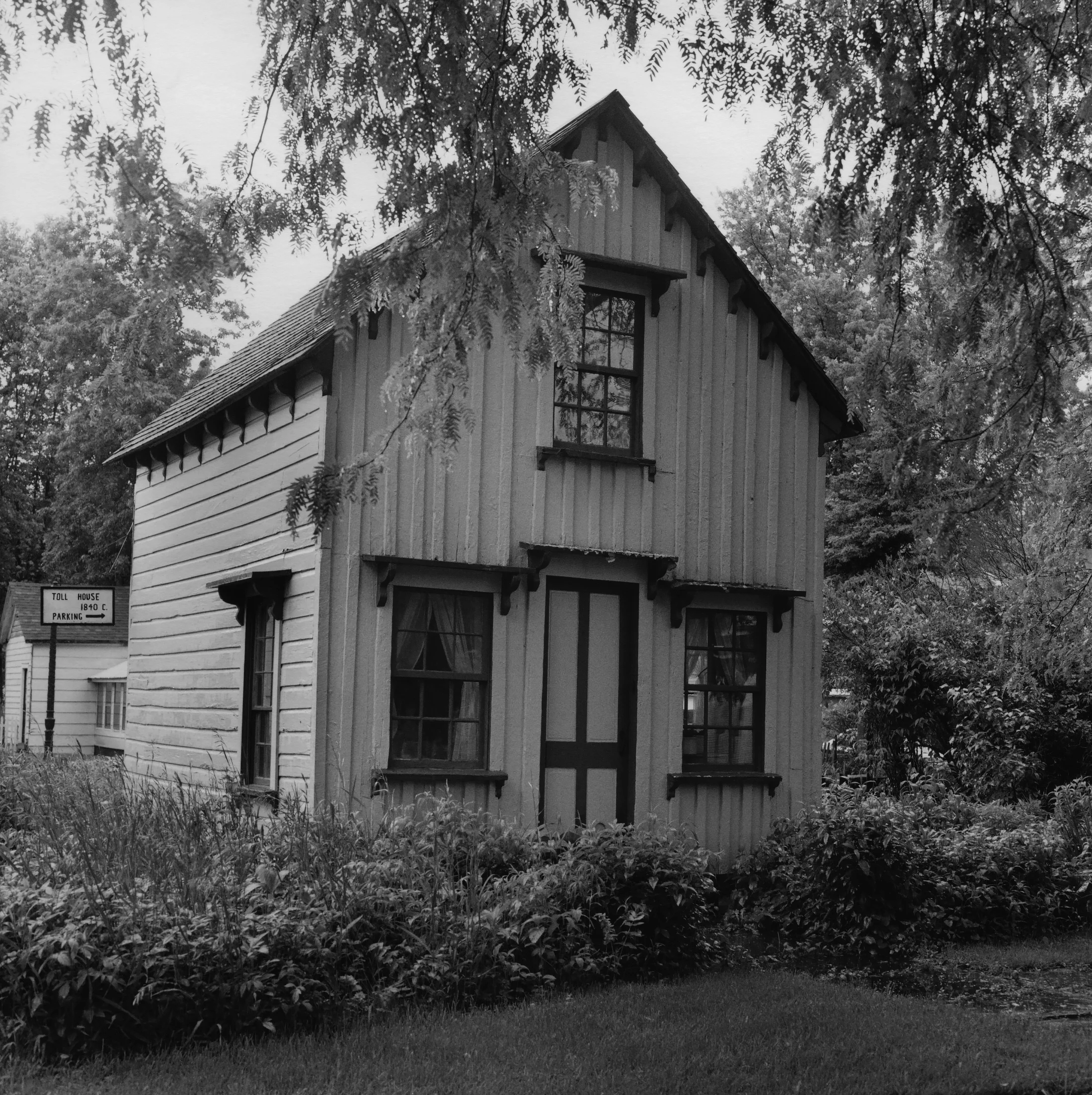 Toll House, Fort Edward, New York, 2001