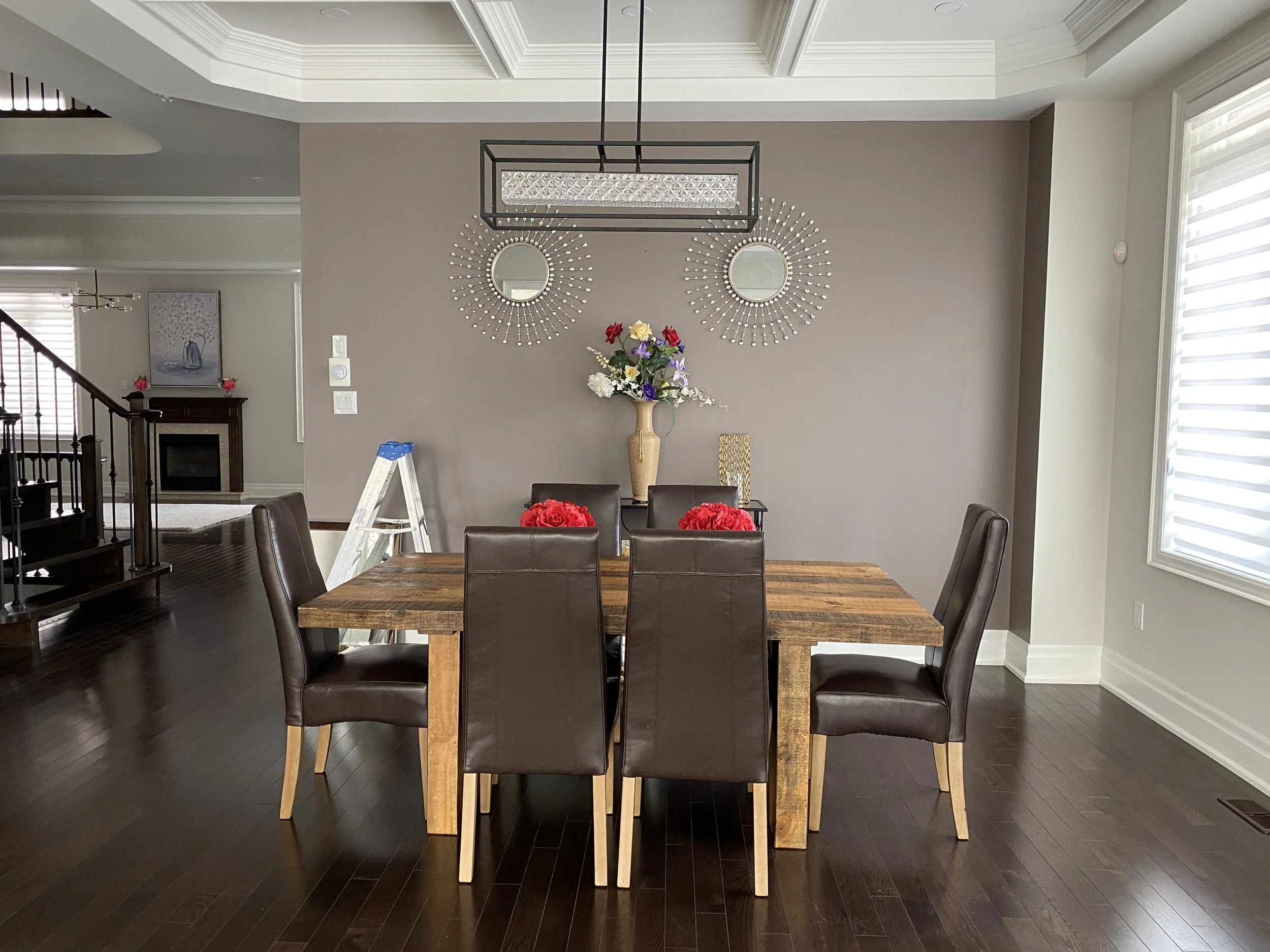 dining 1.JPG