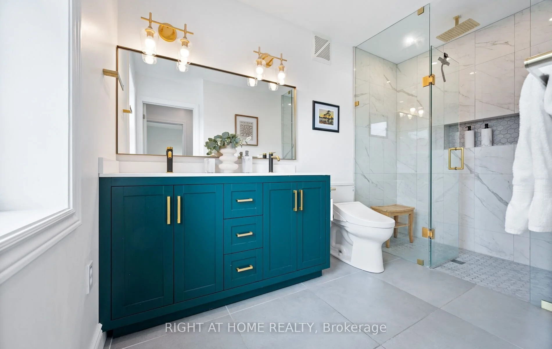 1 - bath 1a.jpg