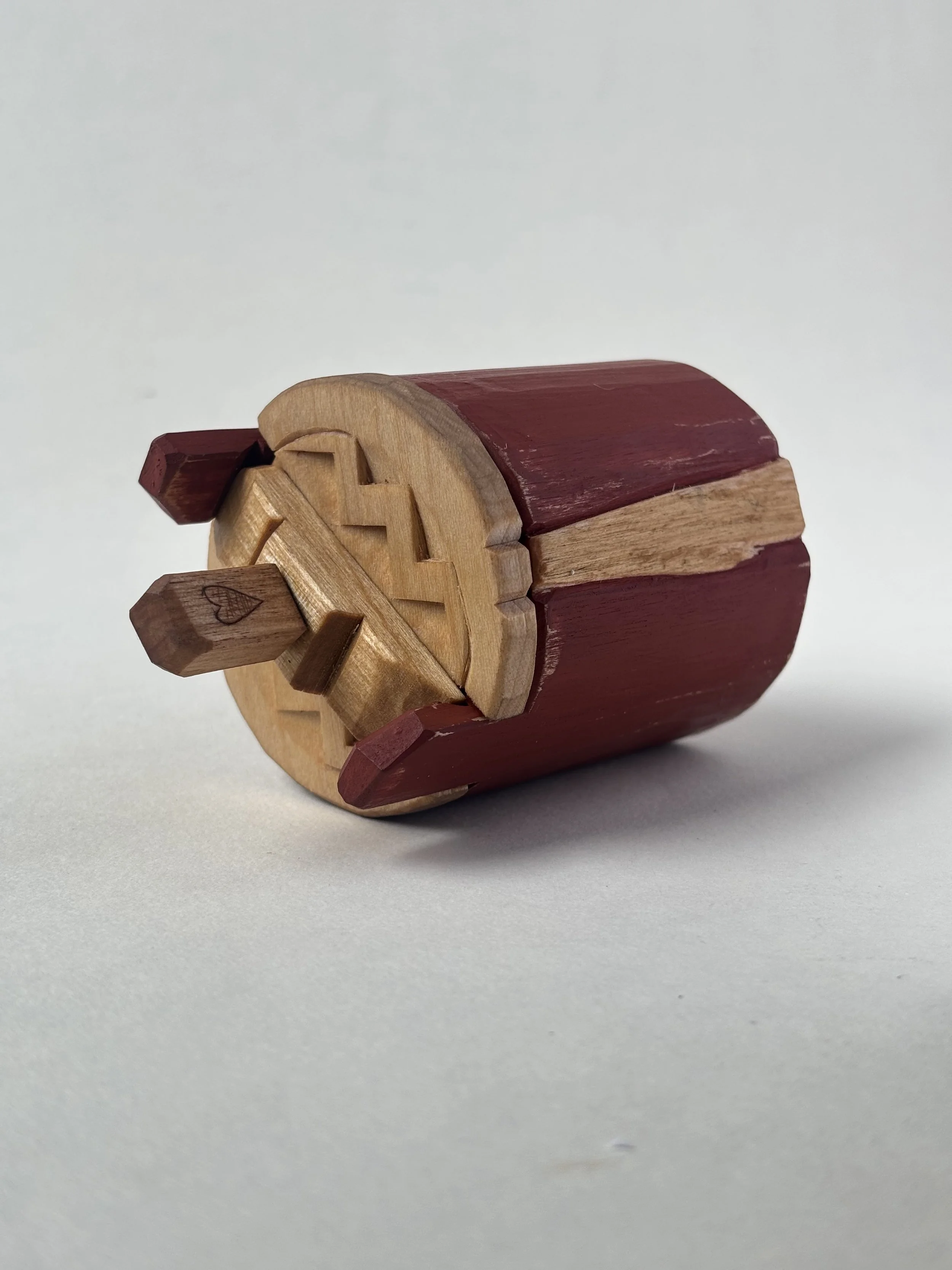 Locking Lidded Box 1.jpg