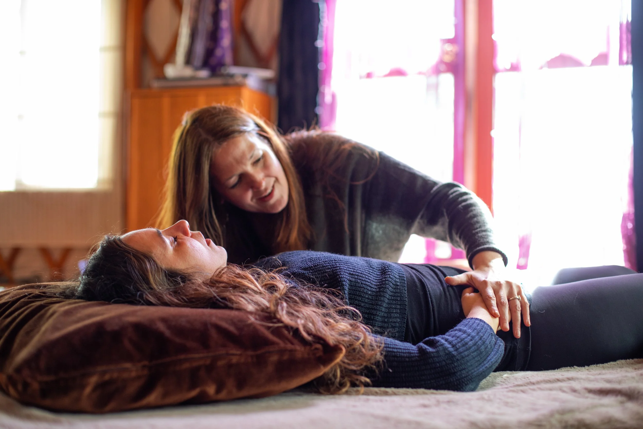 jenn-handoverhip - chloe.jpg