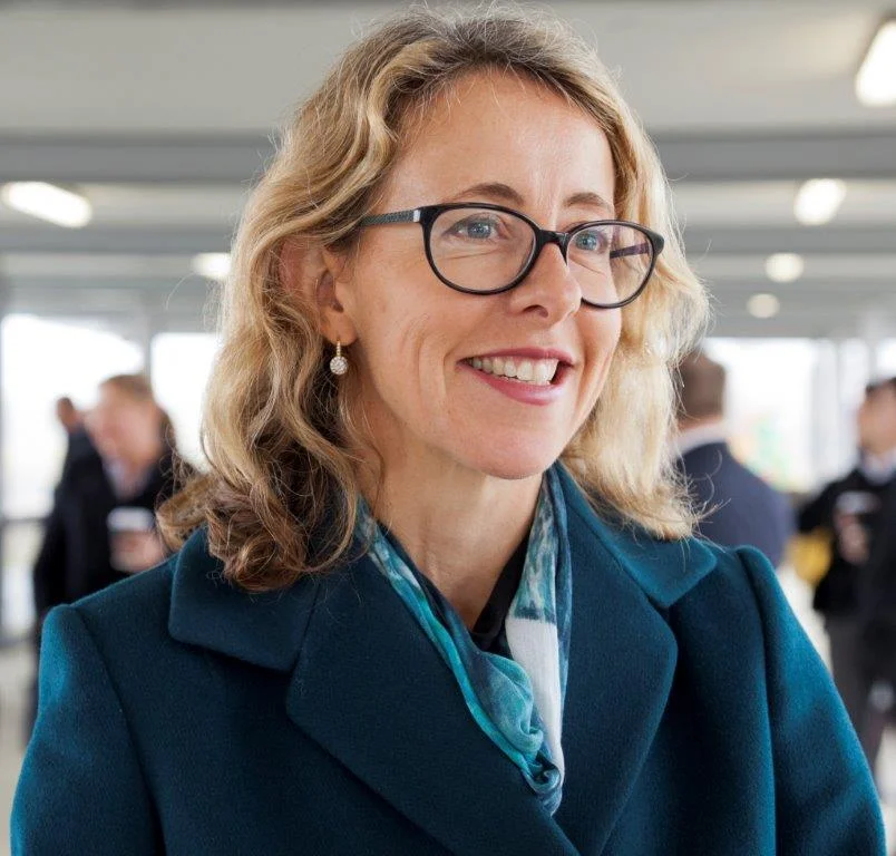 Georgina Byron - CEO, Snow Foundation Georgina Byron is the CEO of The Snow Foundation. The Foundation aims to improve the lives of those that are disadvantaged in Canberra and beyond focusing on the areas of homelessness, health, education and employment. Georgina is also a Director of many not-for-profits, including Good360. Prior to her roles in philanthropy, Georgina had 13 years in the corporate sector holding senior executive positions.
