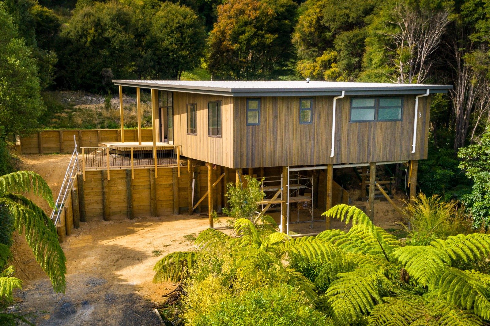 751821593 - Copy.jpg