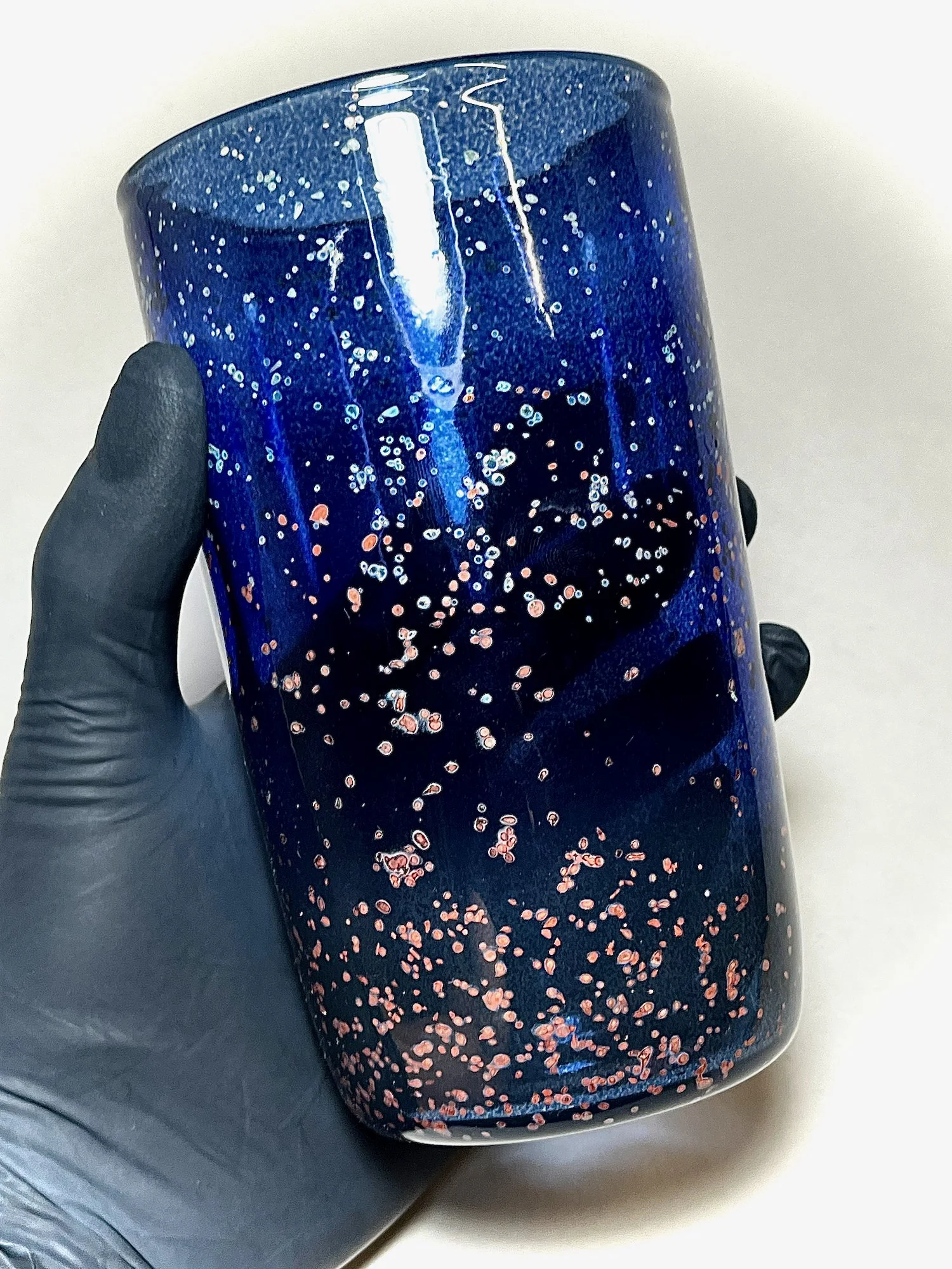nebulae 19oz hand.jpeg