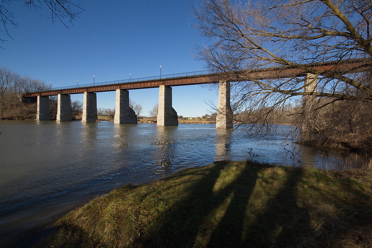St-Marys-Walking-Bridge.jpg