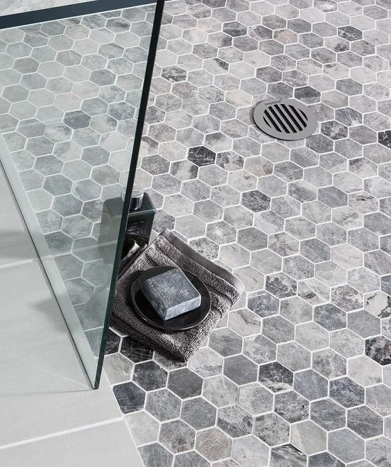 Mosaic tile pattern in a shower