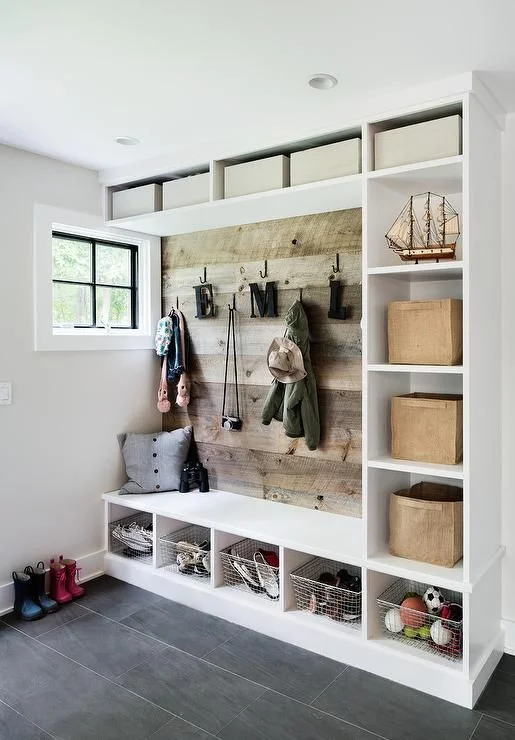 Garage with lots of pocket spaces for storage