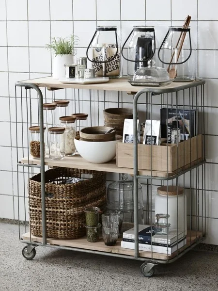 breakfast trolley.jpg