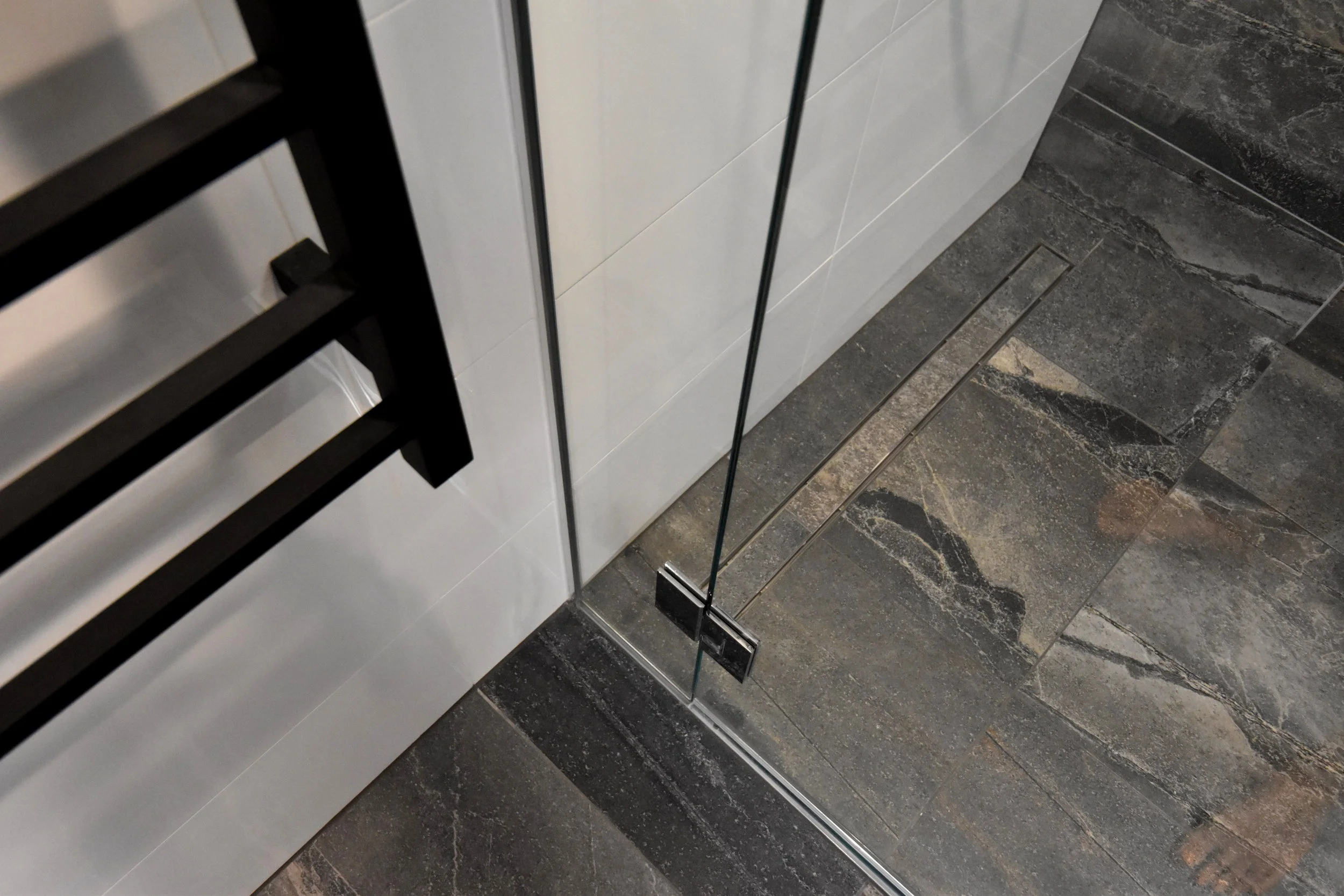 tongariro-master-ensuite.jpg