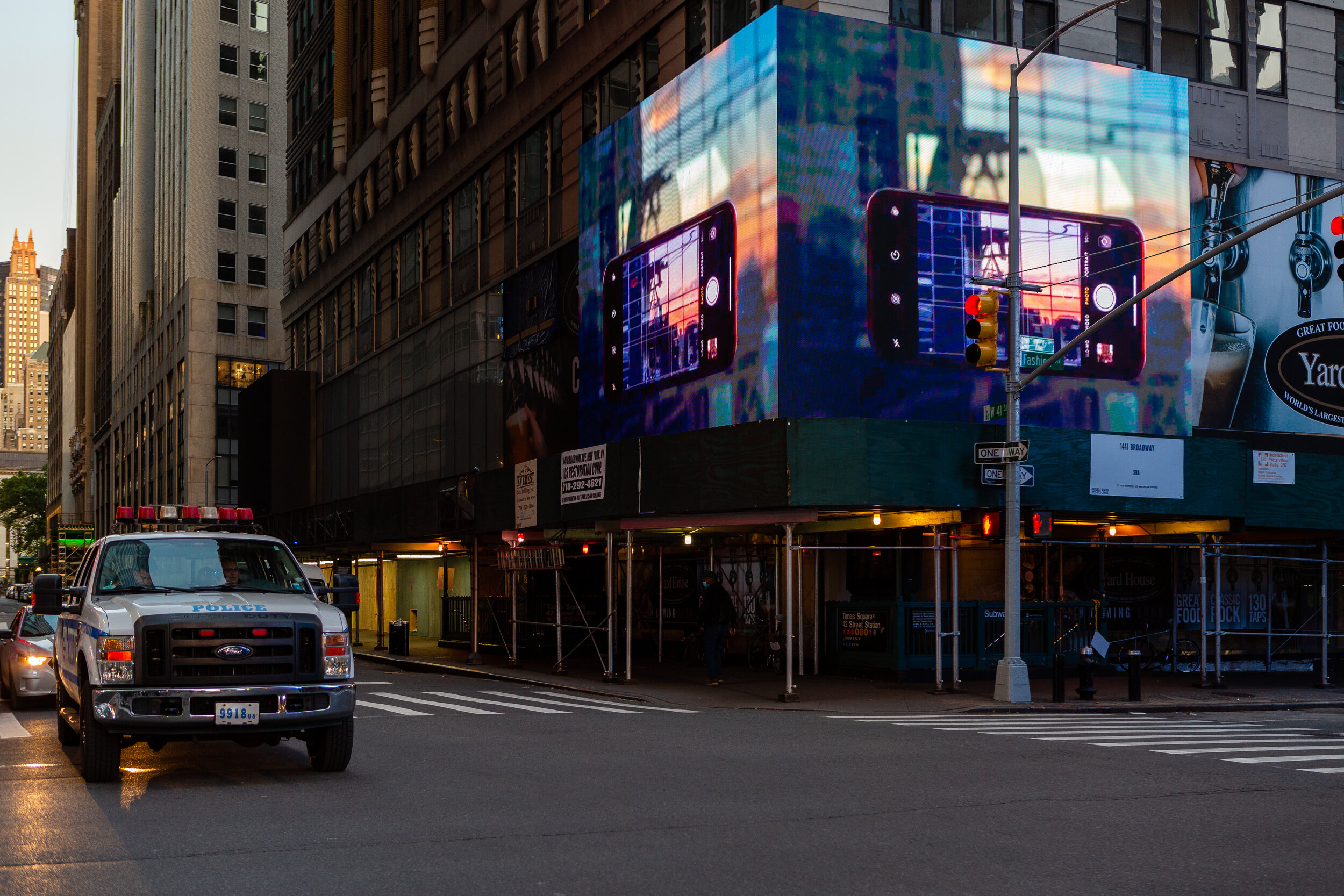 Haipei Han: Saturday Afternoon, From Roosevelt Island to Manhattan