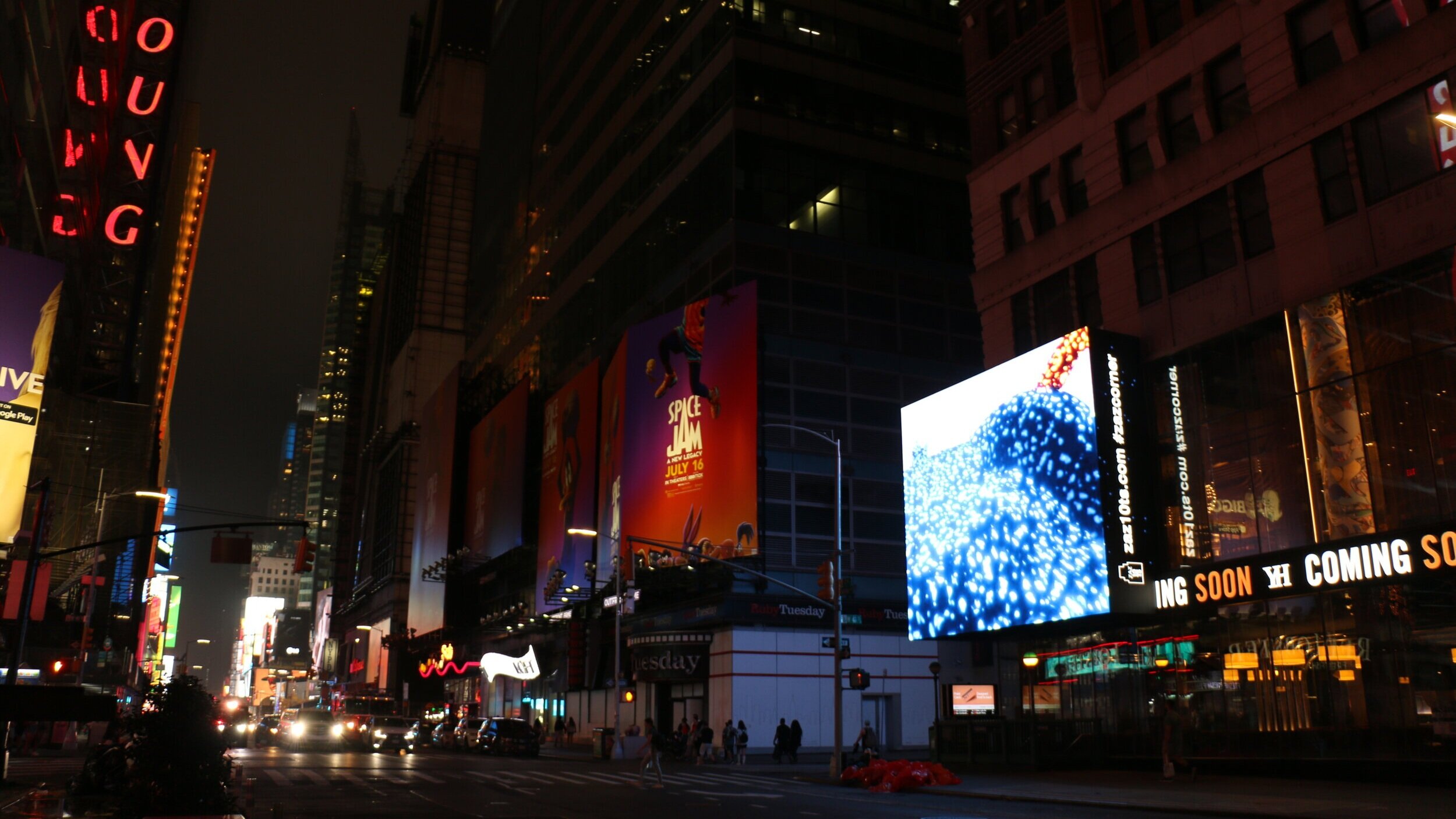 2021.7.12_IB_Snow_Billboard_Night_IMG_2993_Single+Street.jpg