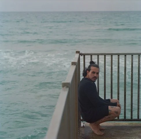 9_Facing the Sea_Omer.jpeg