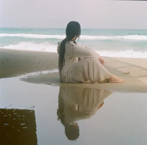 11_Facing the Sea_Noy.jpeg