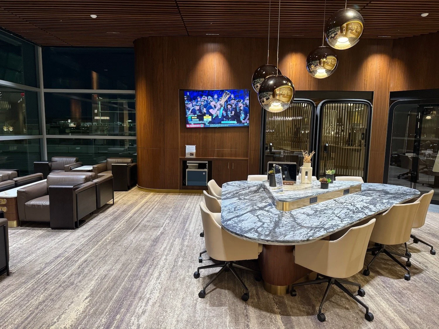 Business Communal Table.jpeg