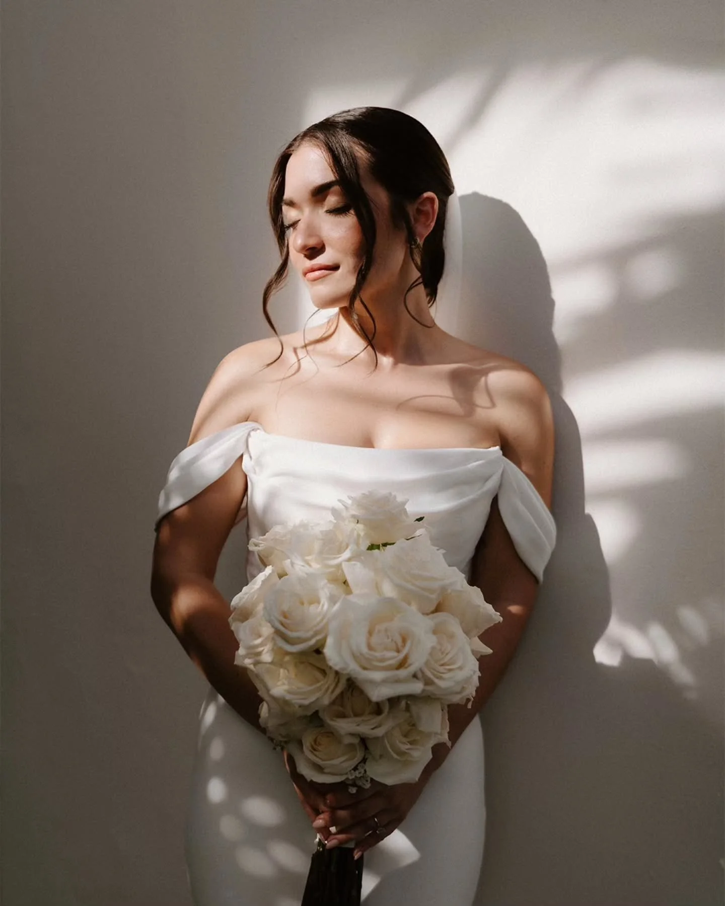 Small leaks of summer through the leafs, the blue tones of the Caribbean and all the emotions that come from love. The magic it's in the feelings when you allow yourself to be present.

WP @arisquelmyweddings
Video @weddingfilmspuntacana
Flowers and 