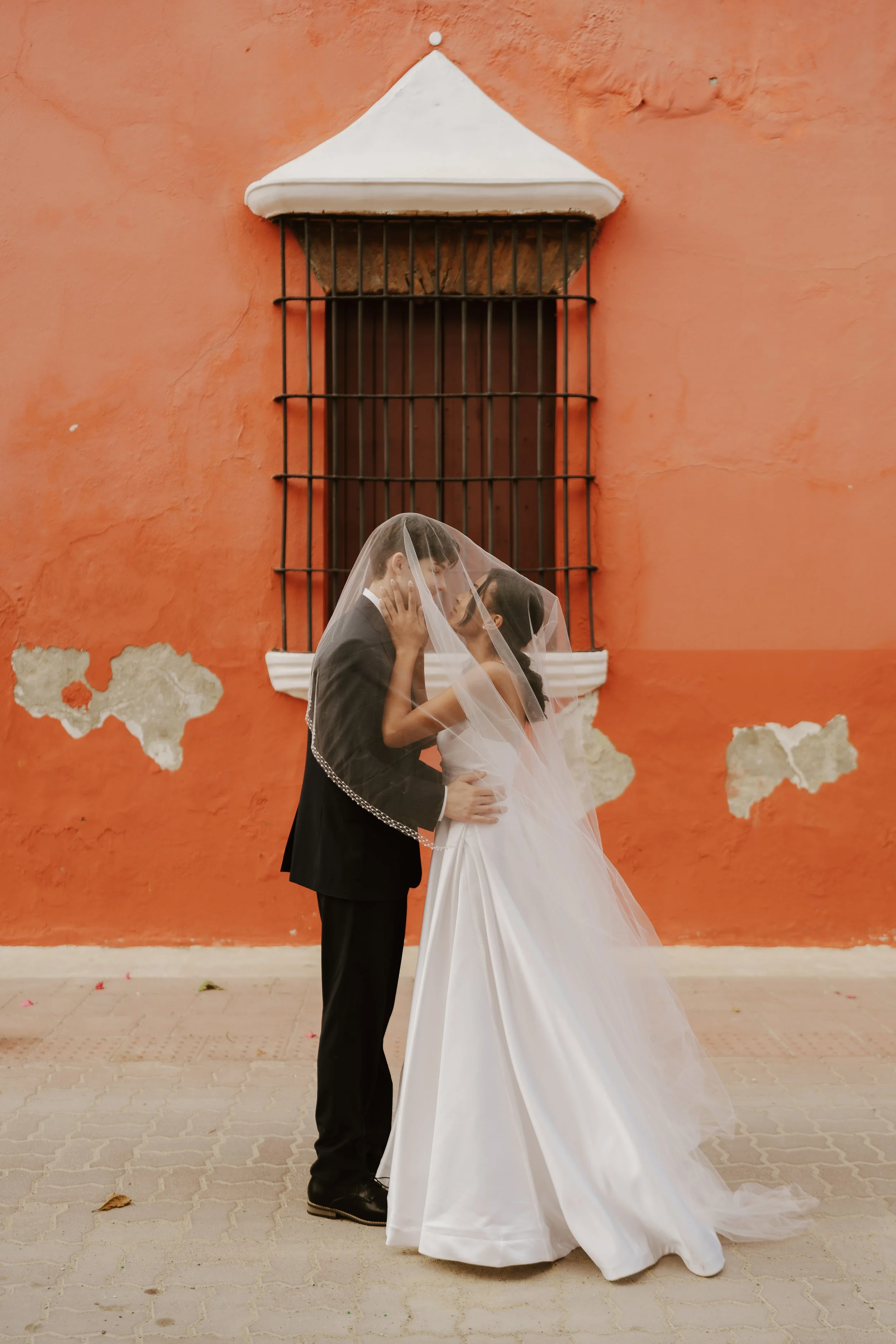A Historic Santo Domingo Destination Wedding | Matilde &amp; David