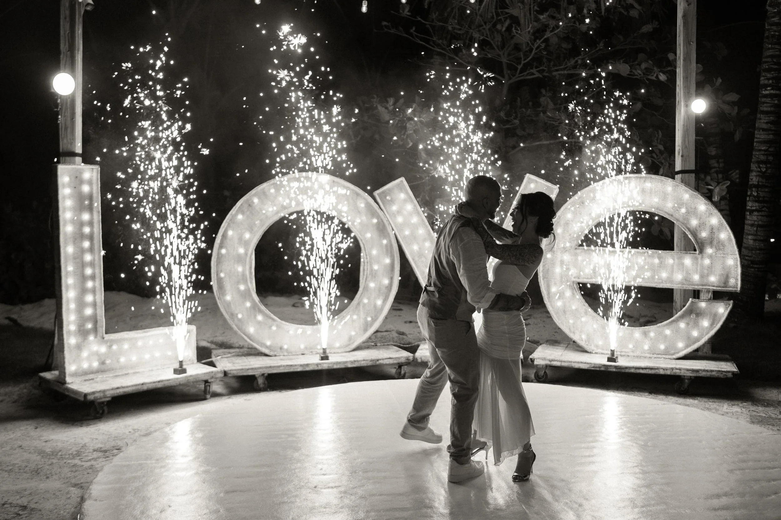punta-cana-wedding-photographer-kukua-beach-dominican-republic (196).jpg