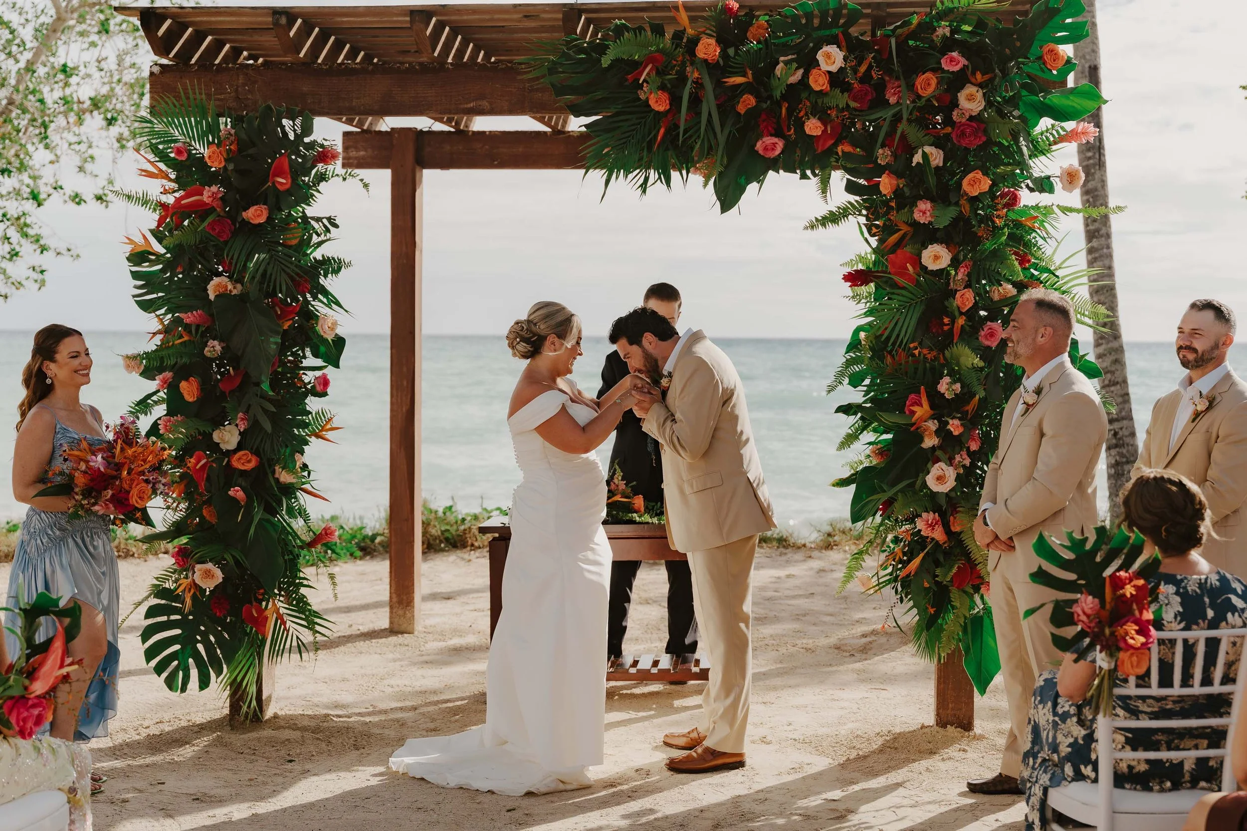 secrets-la-romana-wedding-photography-candid-adolfo-florentino-photography (103).jpg