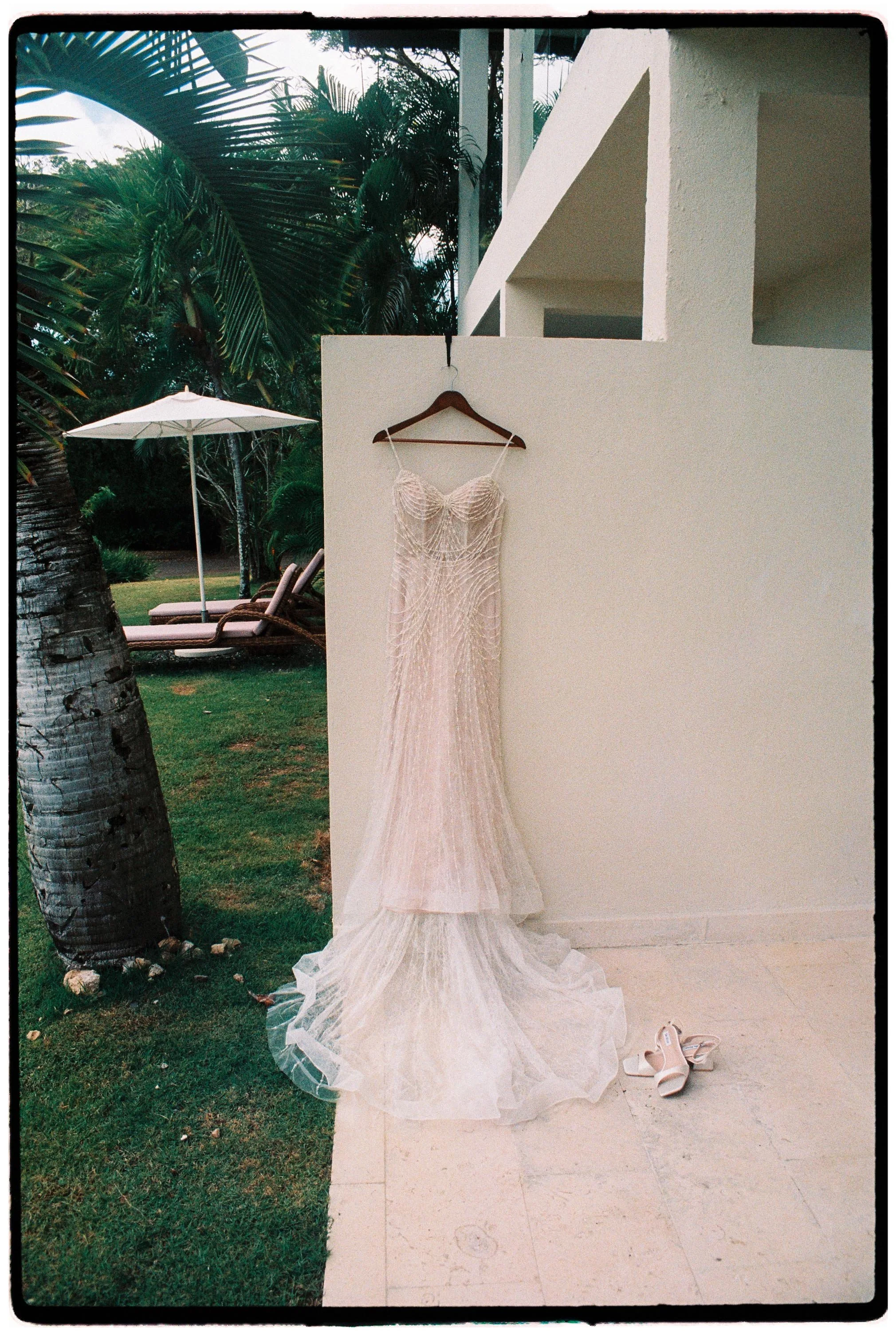 la-romana-punta-cana-wedding-photographer-adolfo-florentino-katie-byron-ocean (10).jpg