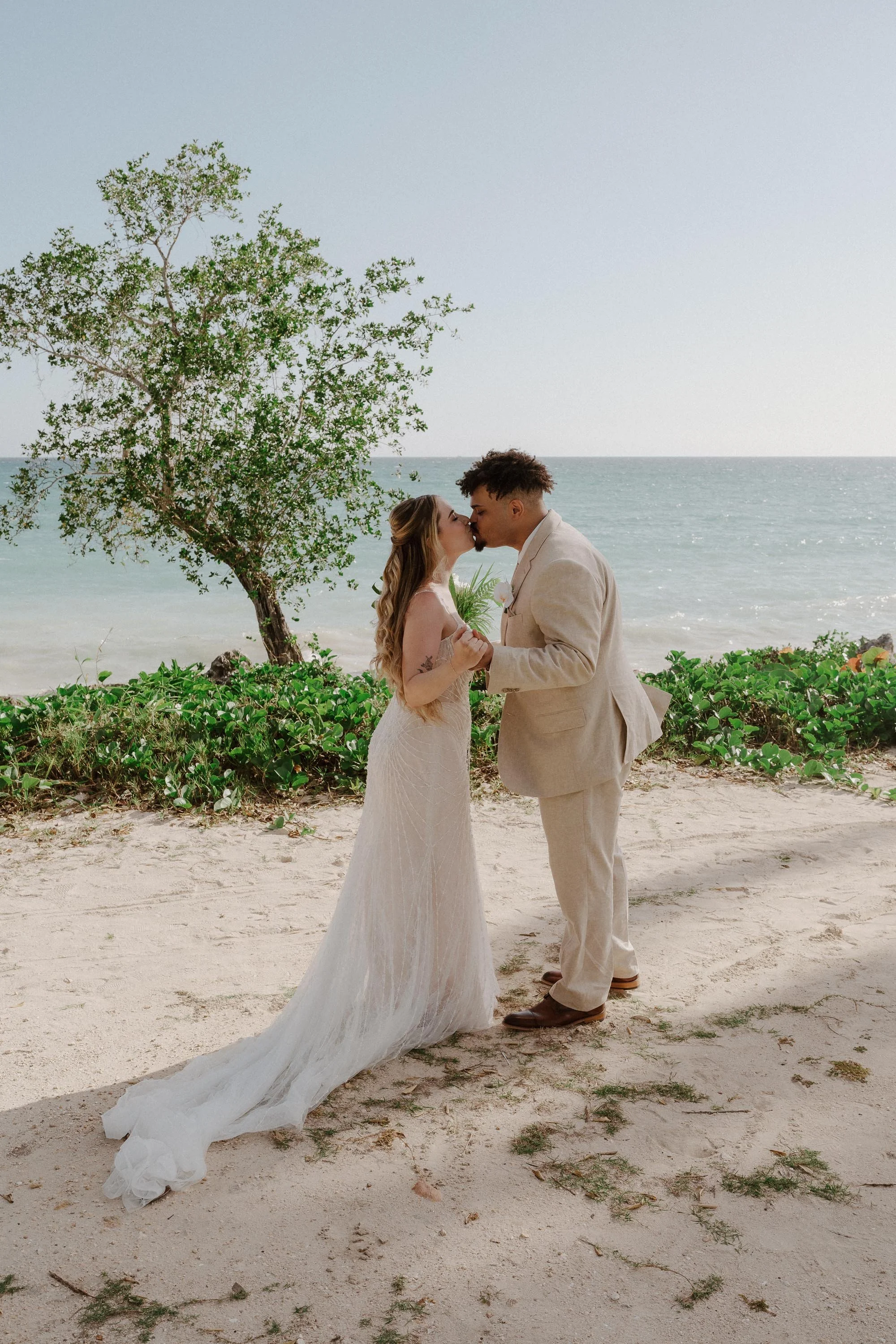 la-romana-punta-cana-wedding-photographer-adolfo-florentino-katie-byron-ocean (77).jpg