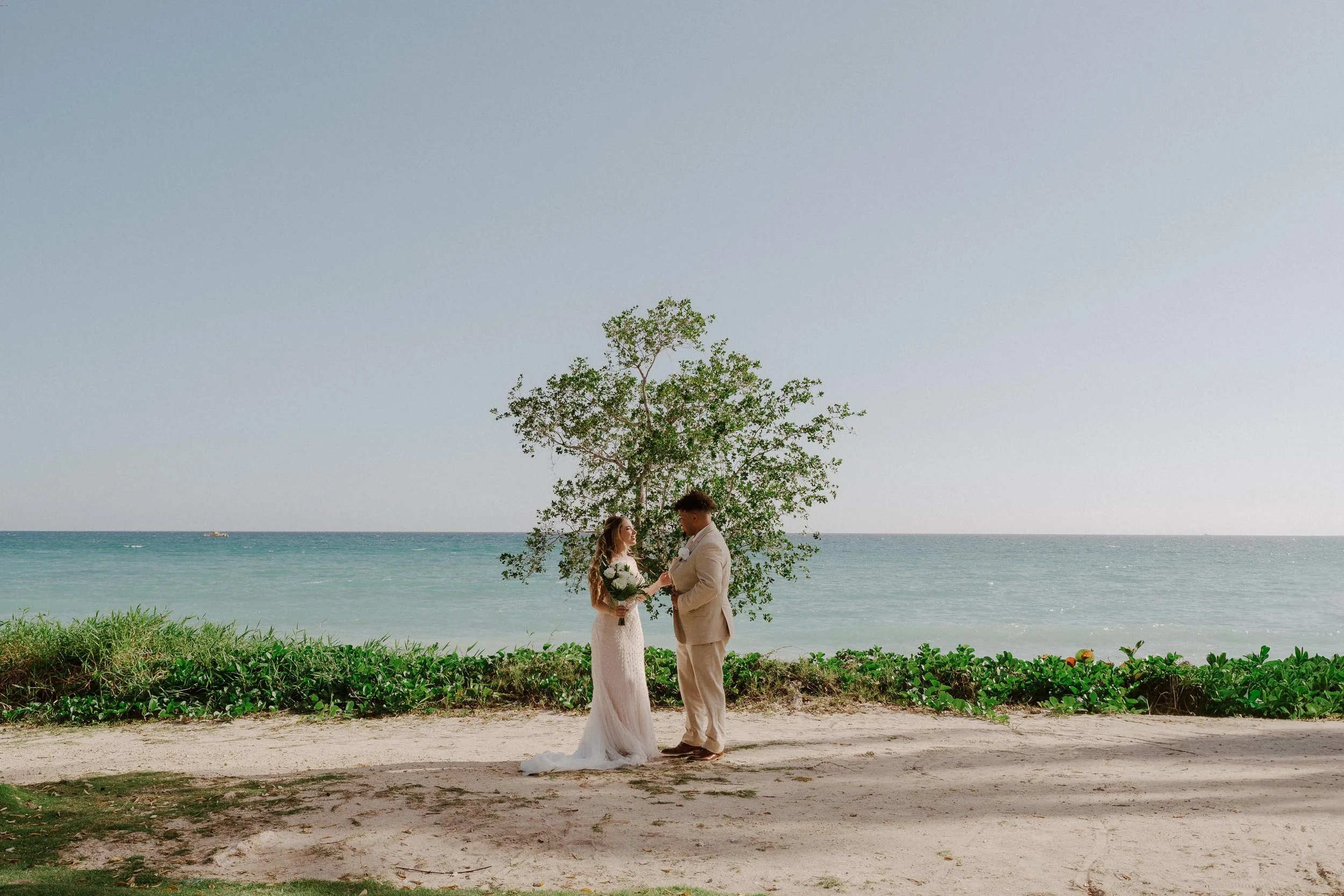 la-romana-punta-cana-wedding-photographer-adolfo-florentino-katie-byron-ocean (79).jpg