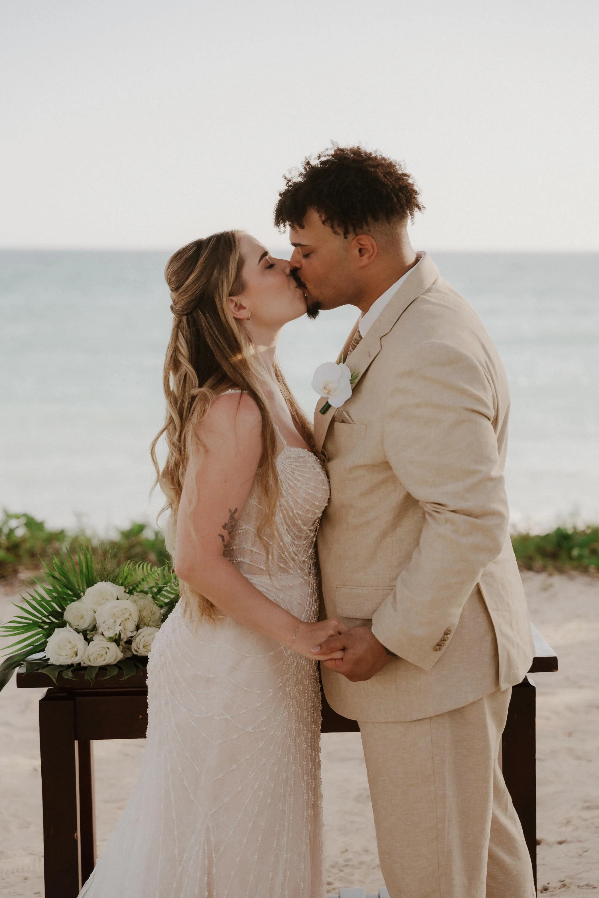 la-romana-punta-cana-wedding-photographer-adolfo-florentino-katie-byron-ocean (110).jpg