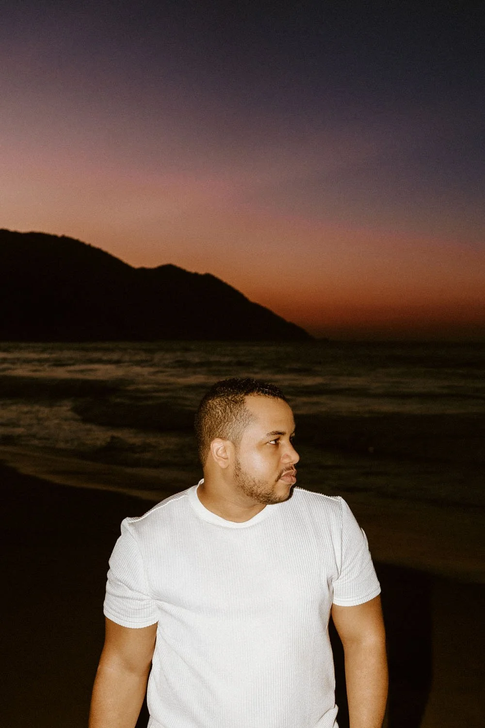 A wedding photographer from Punta Cana and Dominican Republic with a beutiful Samana sunrise in the background