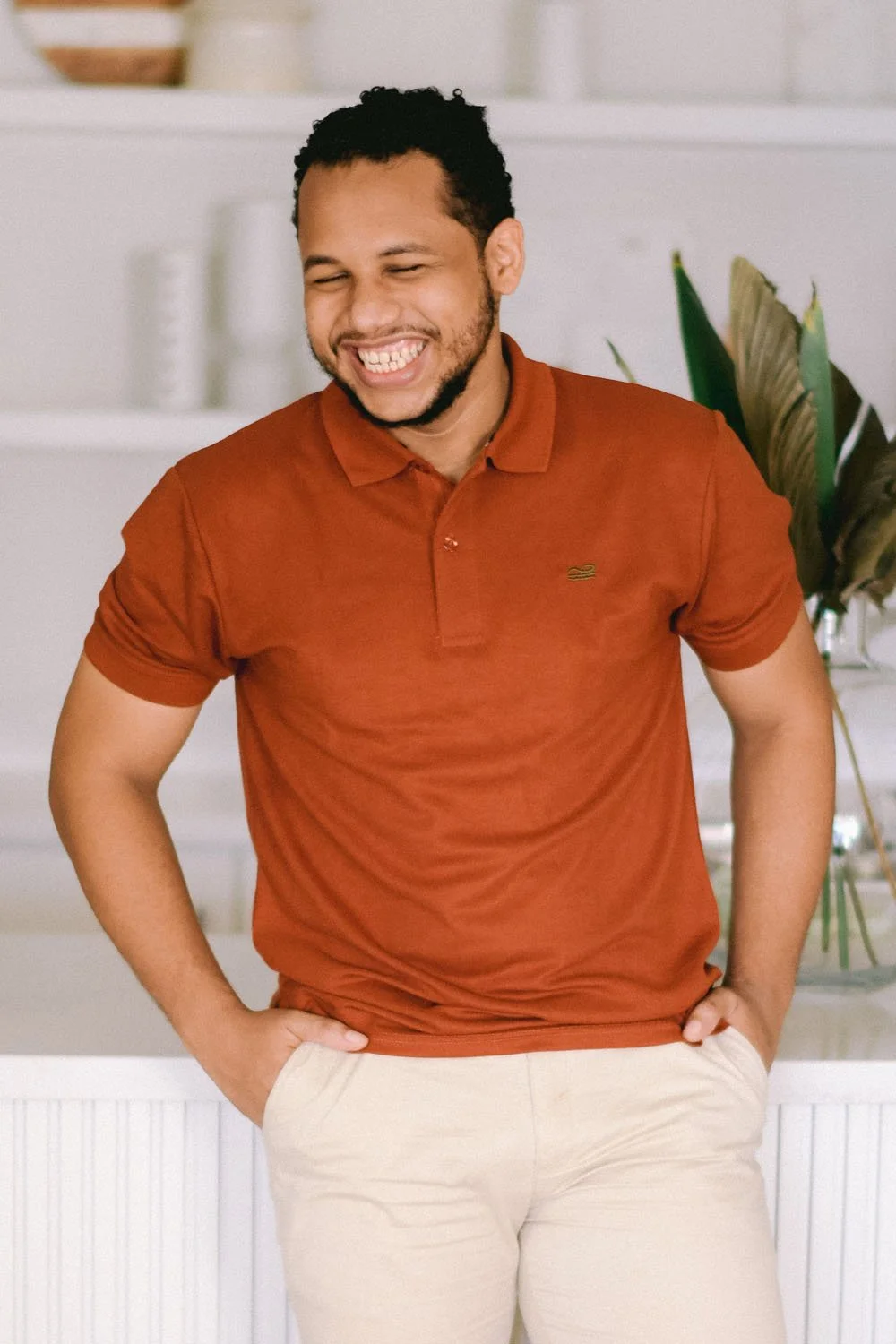 A wedding photographer from Punta Cana and Dominican Republic laughing