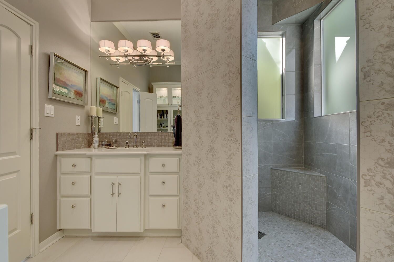 Elegant bathroom design with beautiful bathroom shower tile