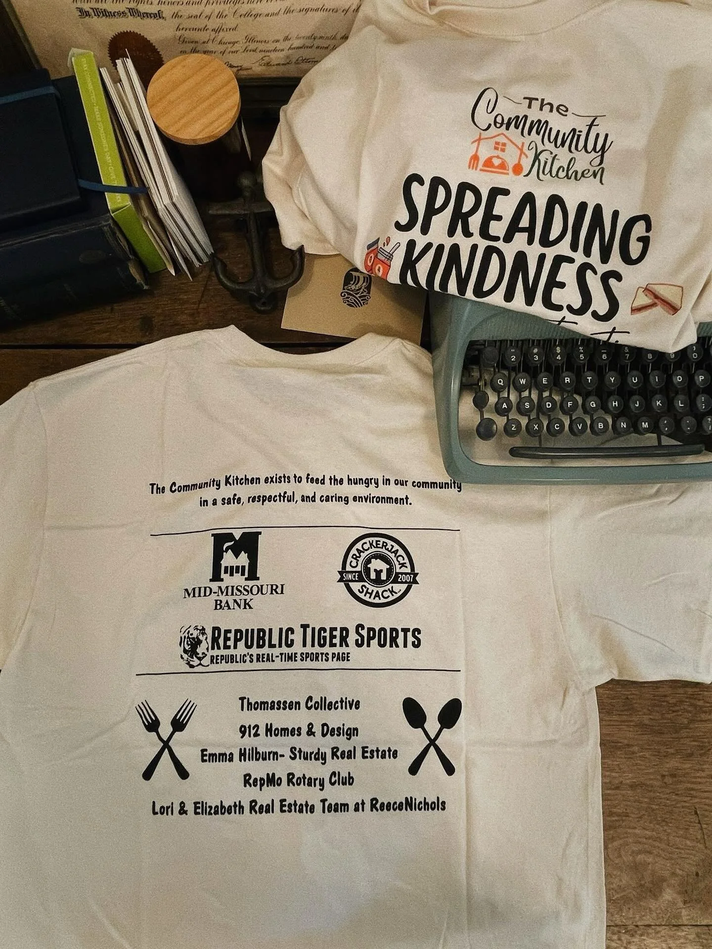 [📸 around the @thomassencollective studio] Grateful to be part of a local business community that loves and supports its neighbors well. Love what The Community Kitchen, a partner of @ozarksfoodharvest, is doing in Republic.