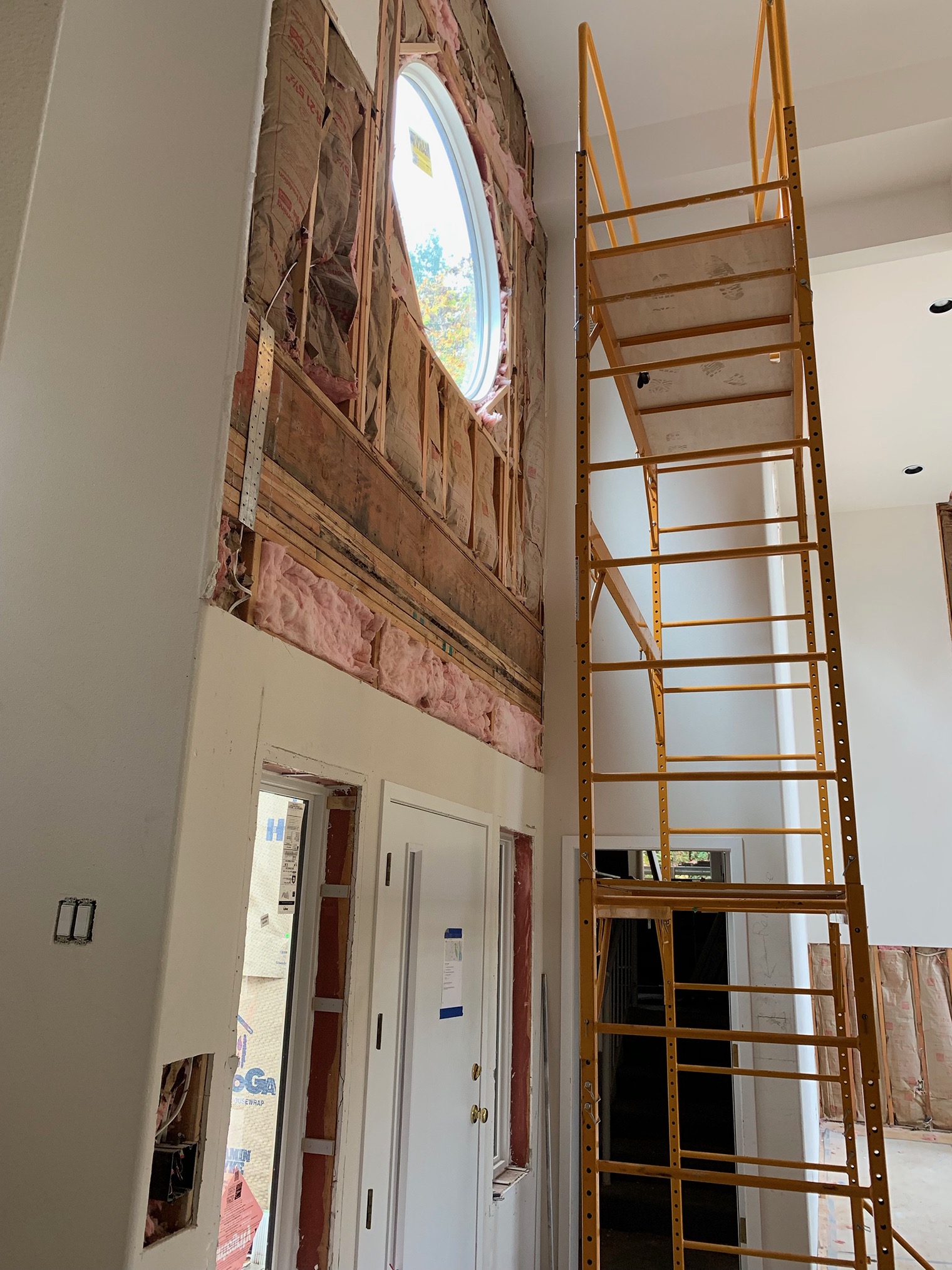 Fairmount Window 05.jpg