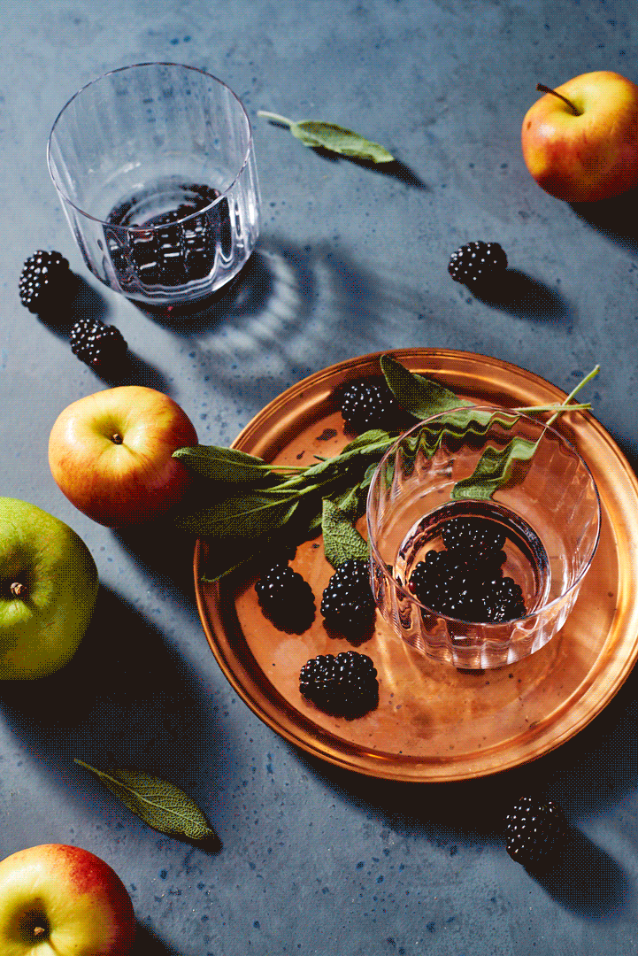 BeckerLau_AppleCocktail_GIFslower.gif