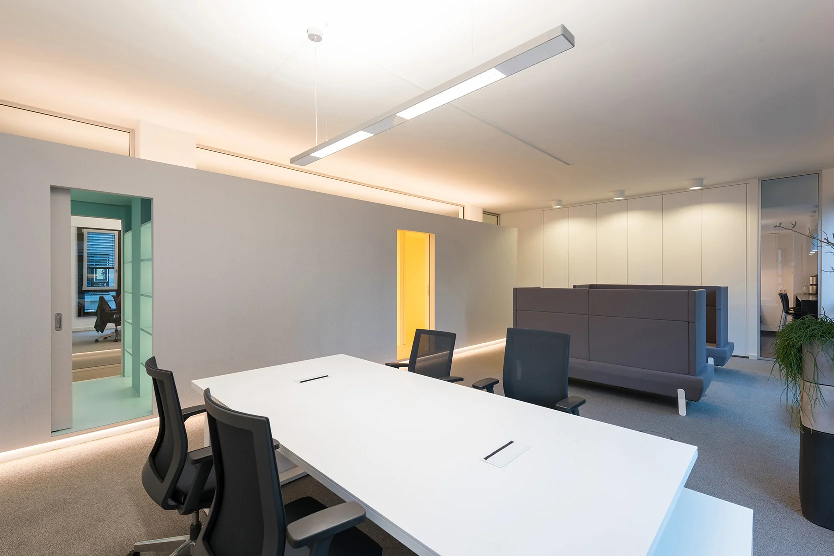 07 per151002_ste5641 100dpi.jpg