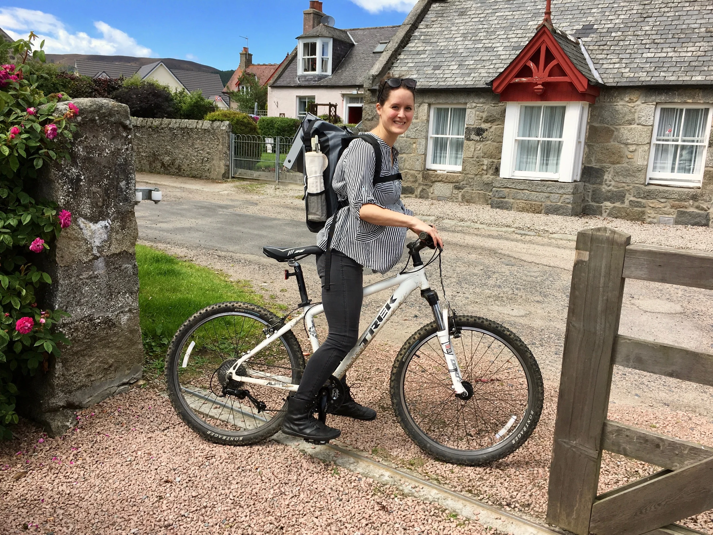 Setting off on my bike for a nearby painting expedition!