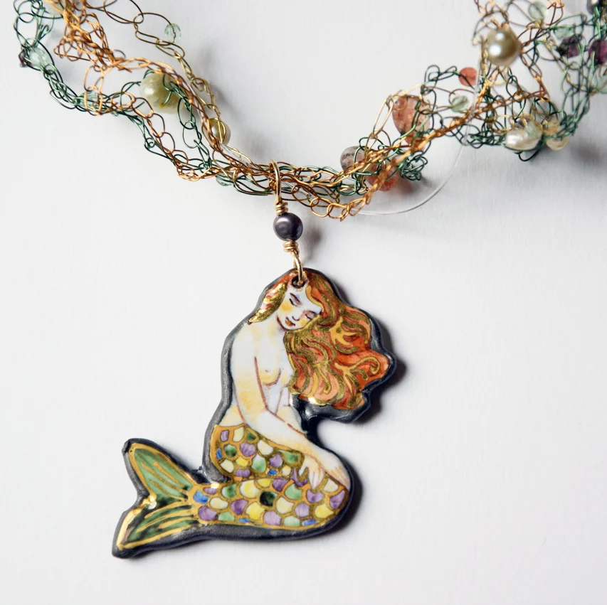 Collana con Sirena Arcobaleno-particolare-