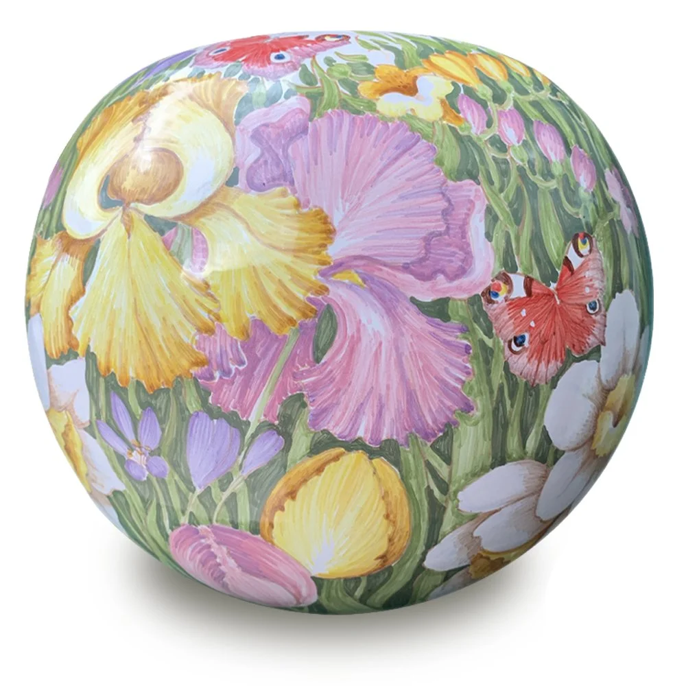 Vasi a palla con temi della natura – Ball-shaped Vases with Nature Themes