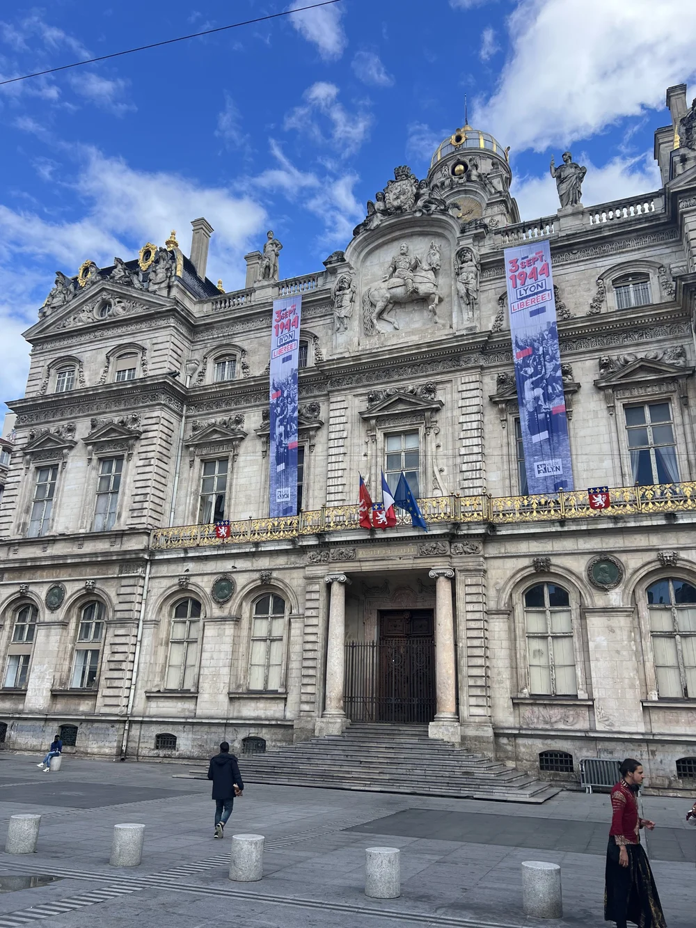 Hôtel de Ville / Town Hall