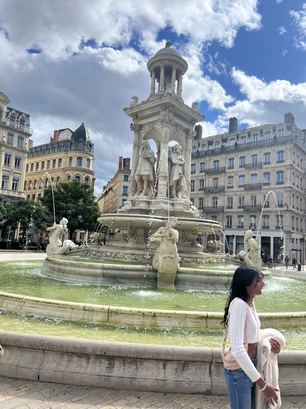 Fountain in Place des Jacobins