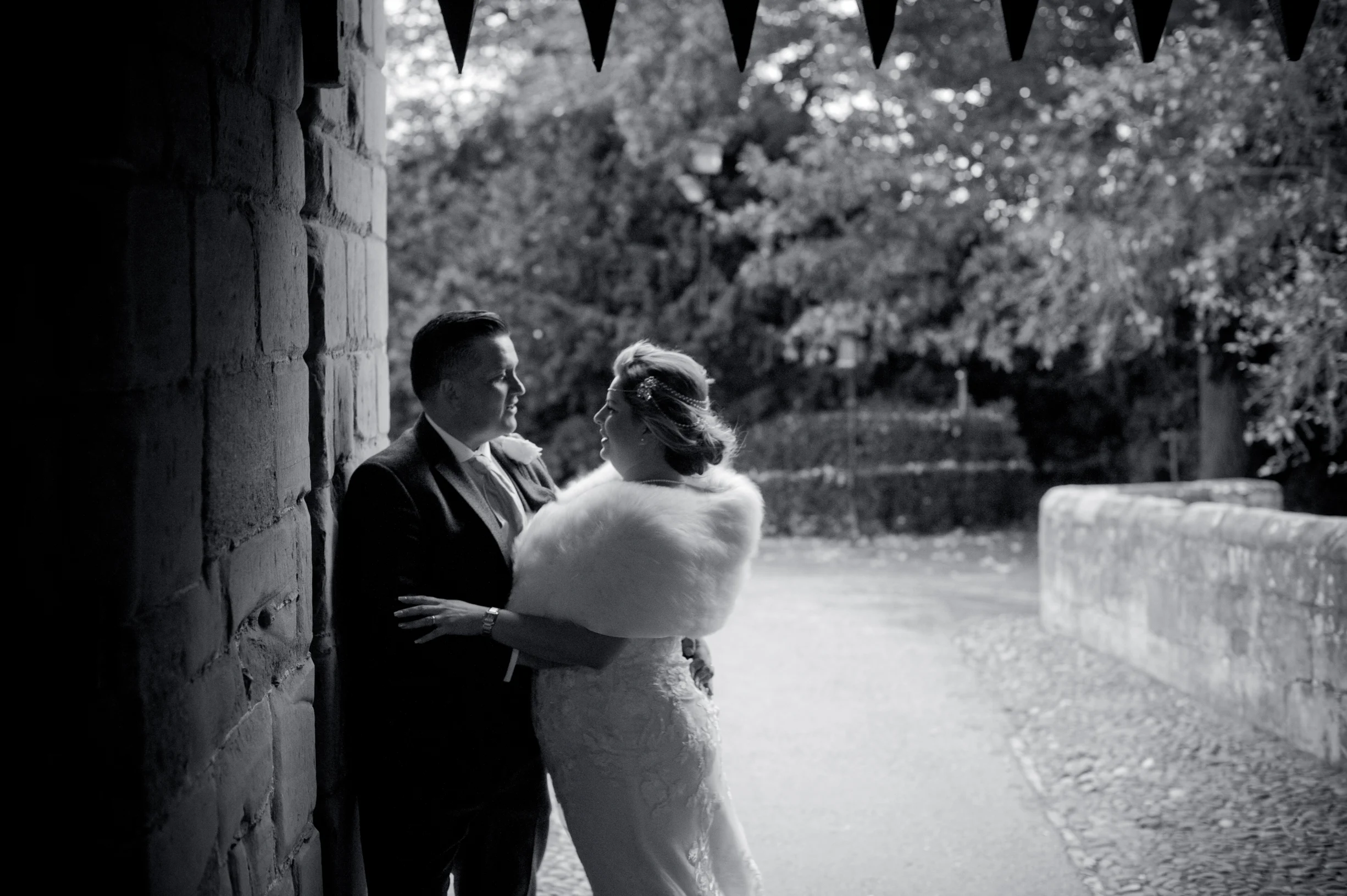 Warwick Castle Wedding Photography (29 of 39).jpg
