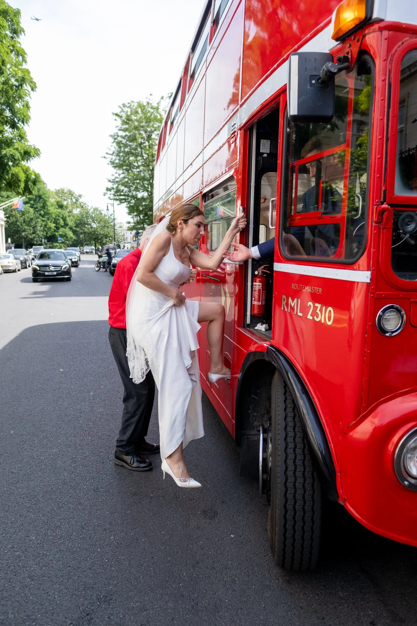 The lord tennyson weddings by Ben Ayriss www.shotdifferently.com-165.jpg