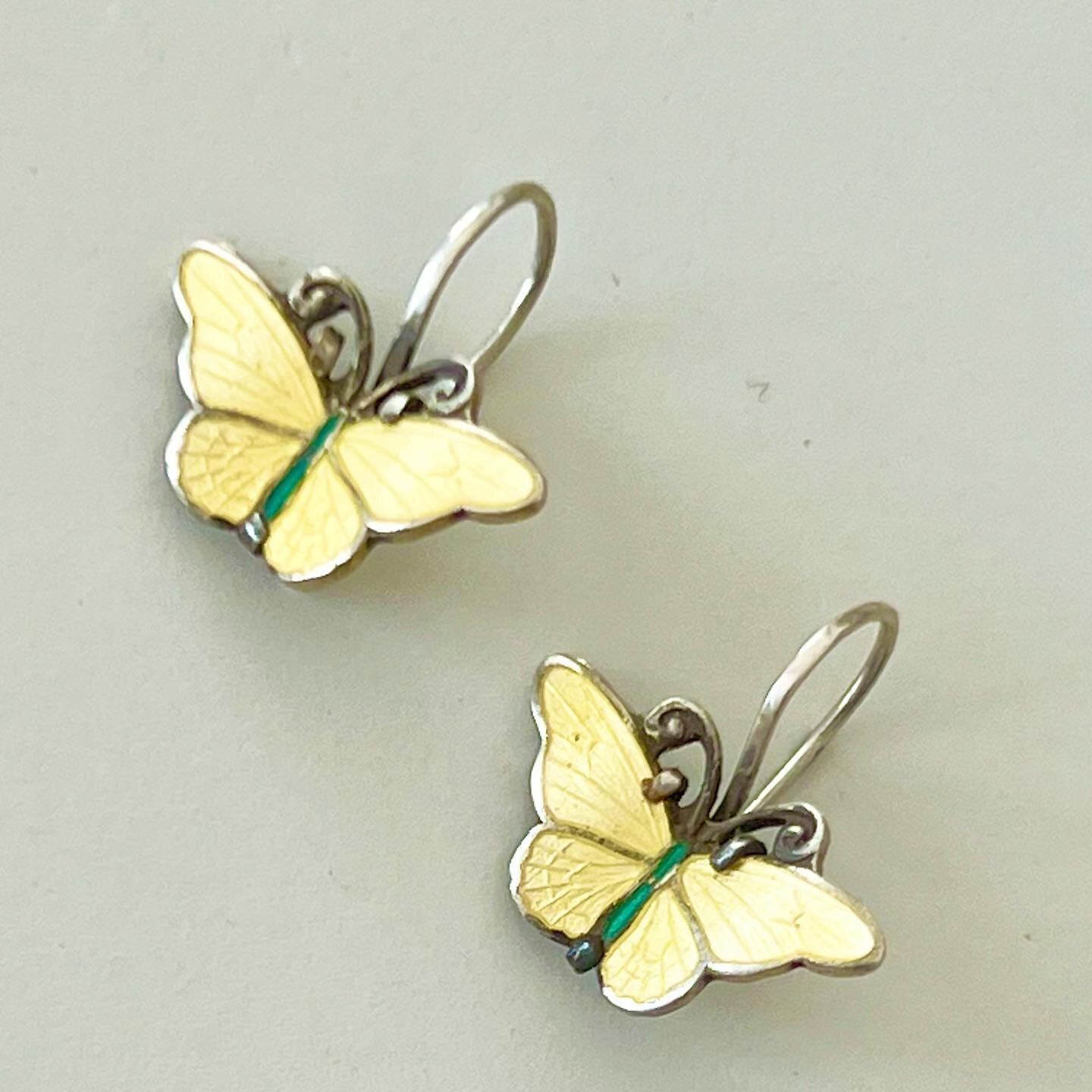 I love little stories. Especially on one&rsquo;s ears. 
 
Reminded of these beautiful enamel butterfly earrings that I reworked into hanging earrings. Created from antique Danish enamel sterling jewelry, a traditional jewelry craft of Denmark. Some d