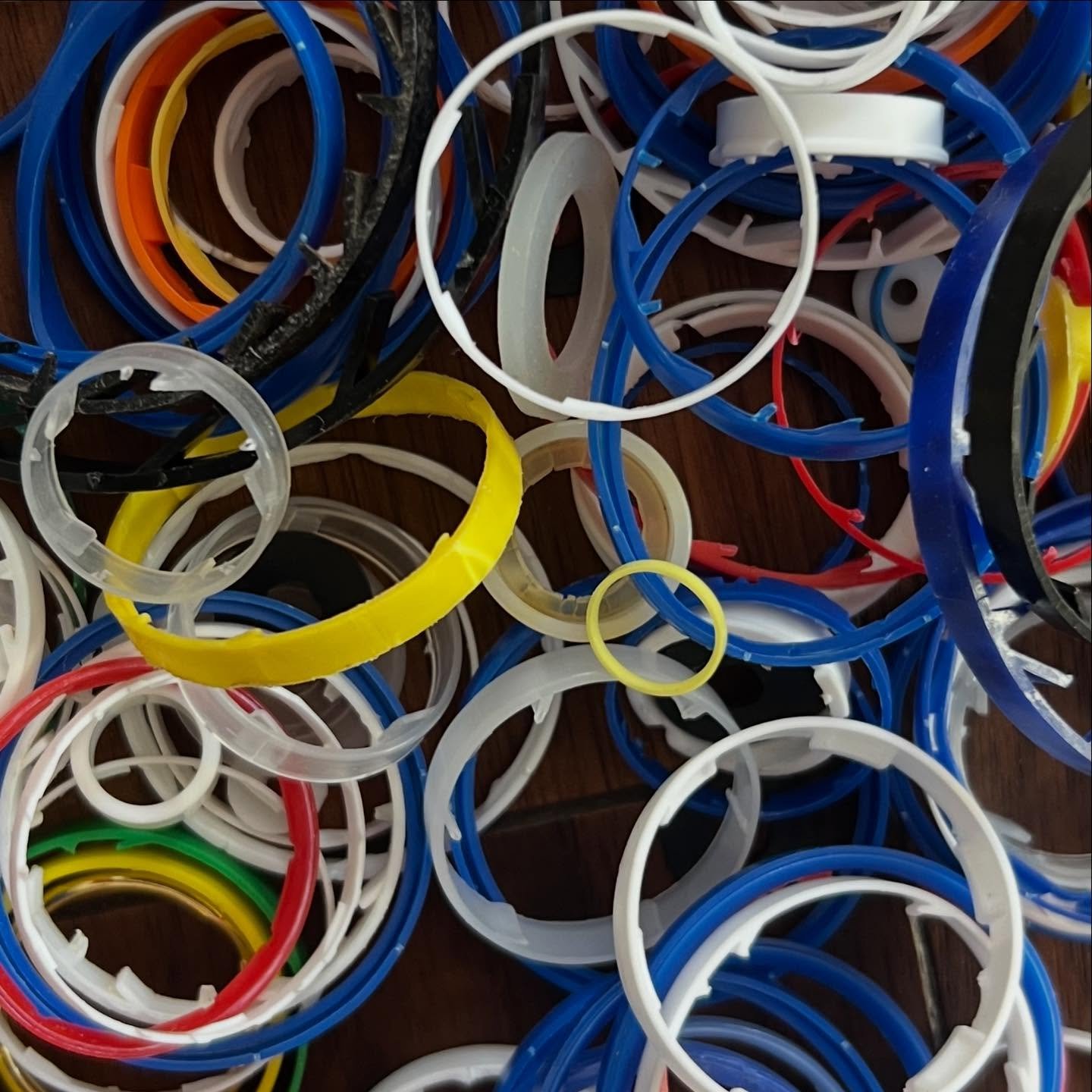 LAST CHANCE to join us to meet the deadline as a part of our full advertising campaign with @currentobsessionmag during @munichjewelleryweek for our exhibition REIMAGINE

When? This March, Canela Art Studio becomes a space where contemporary jeweller