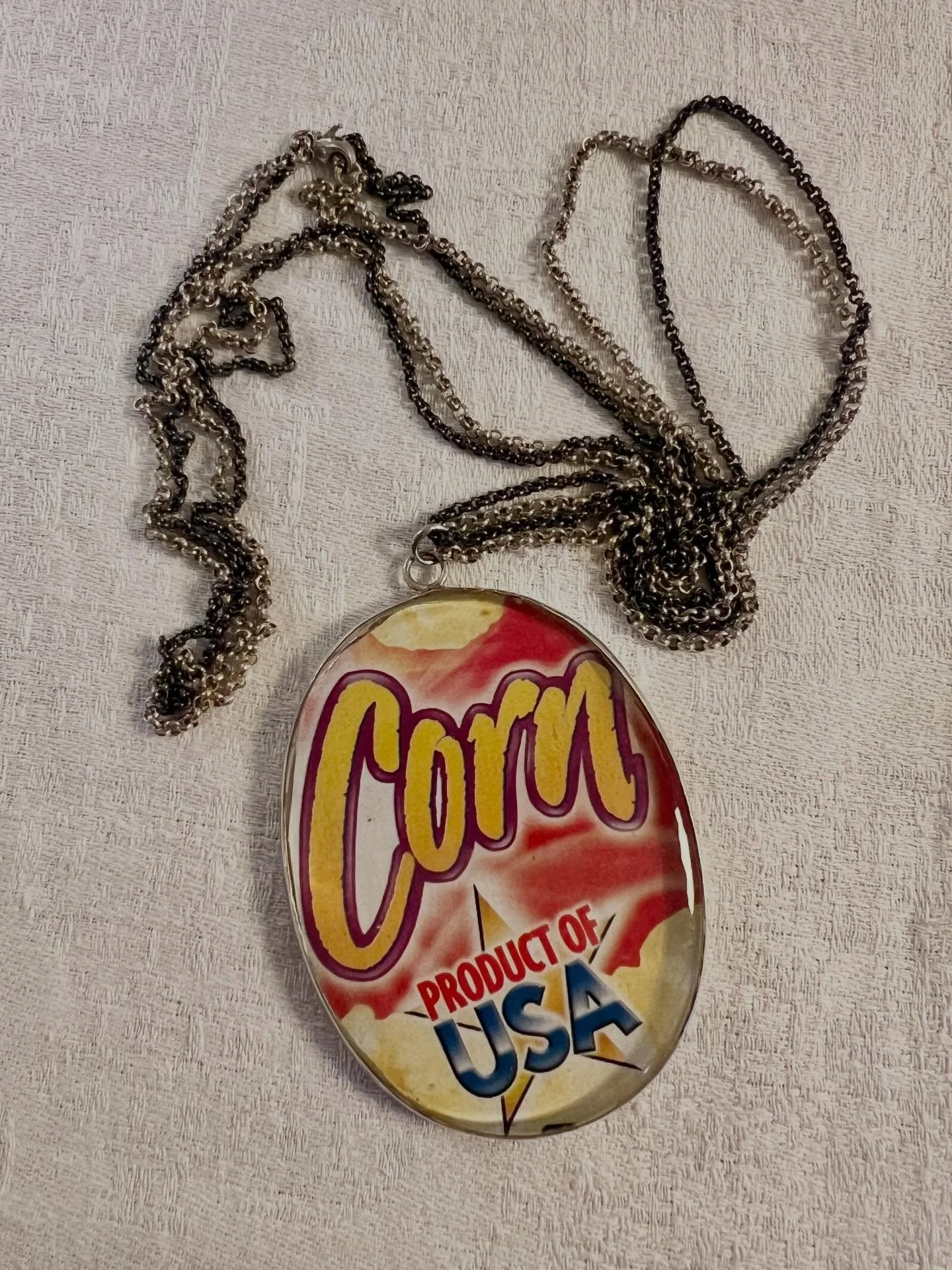 Product of the USA. 

&lsquo;Trash to Treasure&rsquo; or is it &acute;Trash OR Treasure&rsquo;? 
 
Part of Expo Th&eacute;oule 2026! 

Vernissage Friday April 4th 18:30 

Come and visit @suzetteoneofakindjewelry 
-
-
-
#trashtotreasure #jewelry #cont