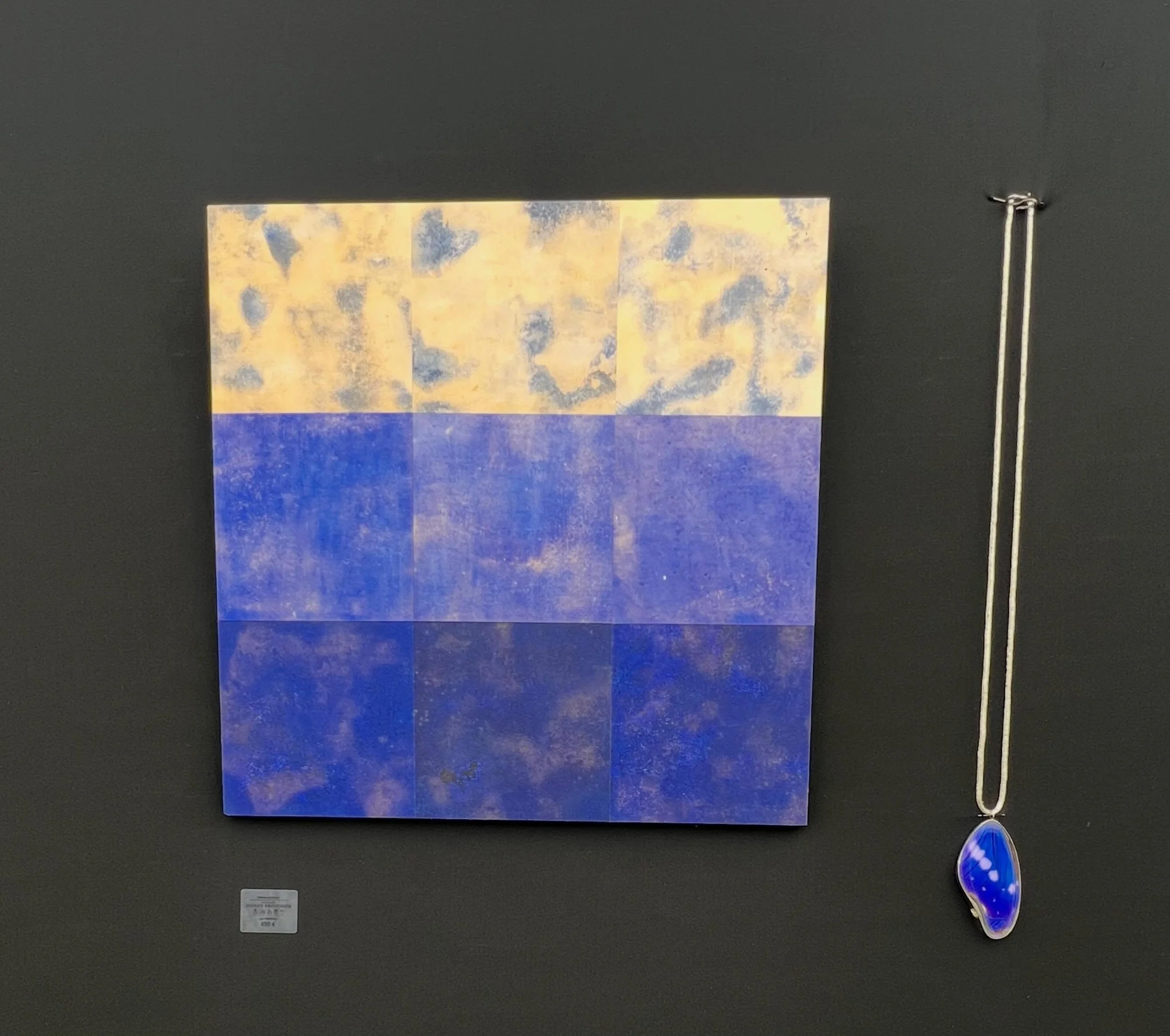 Couldn&rsquo;t be more perfect pairing between my butterfly wing one of a kind jewelry collection and paintings by MDM-Rey!

&lsquo;ENTRE CIEL ET MER&rsquo;

We are ready for the Vernissage tonight! 18:00 onward 

Espace Brouchier, 12 rue Louis Brouc