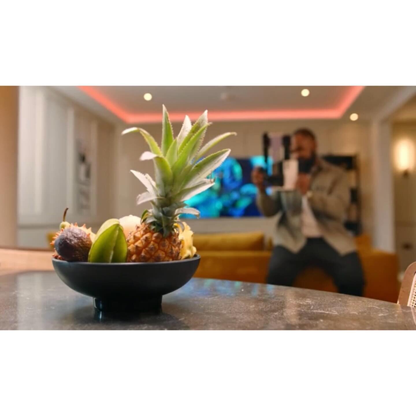 Some stills from a fun job sourcing &amp; styling exotic fruits for @samsunguk fancy new phone📱with @style_department 📸 Who&rsquo;s tried snake fruit? 🍈🐍🍑🍍🥝 #foodstyling #fruitbowl #advertising #workinginfood #samsung #production