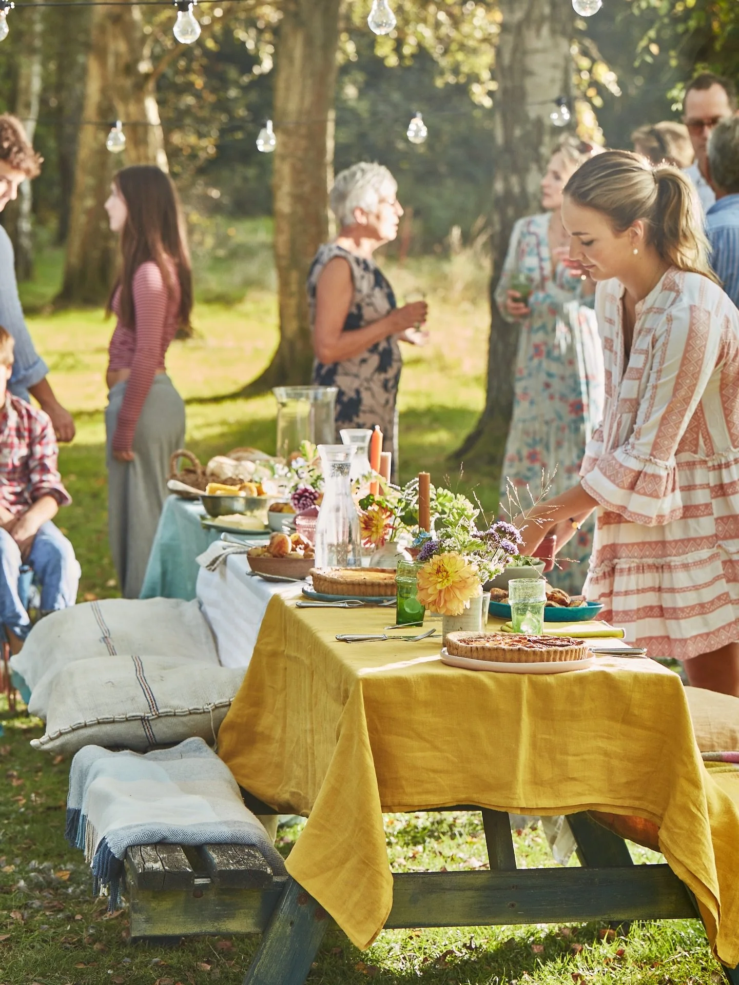 A lovely sunny location shoot for @thecookkitchen new book &ldquo;Serve Up Joy&rdquo; @octopus_books_ 
📸 @carolynbarberphotography 
Props @susiecleggstylist
Thanks for having me @clairepostans @libby_silb 🌞

#cookbook #foodstyling #cook