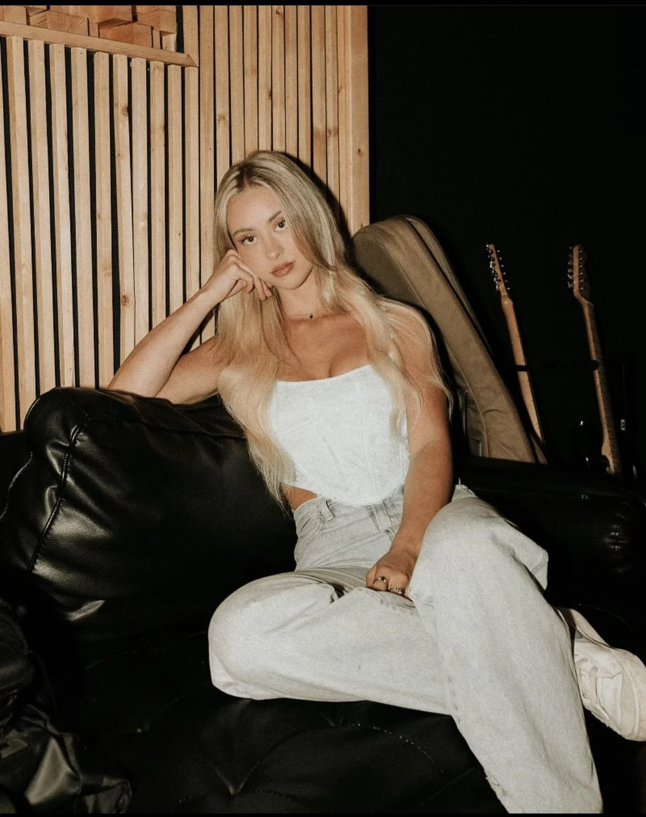 Artist Spotlight: Mya Lowe