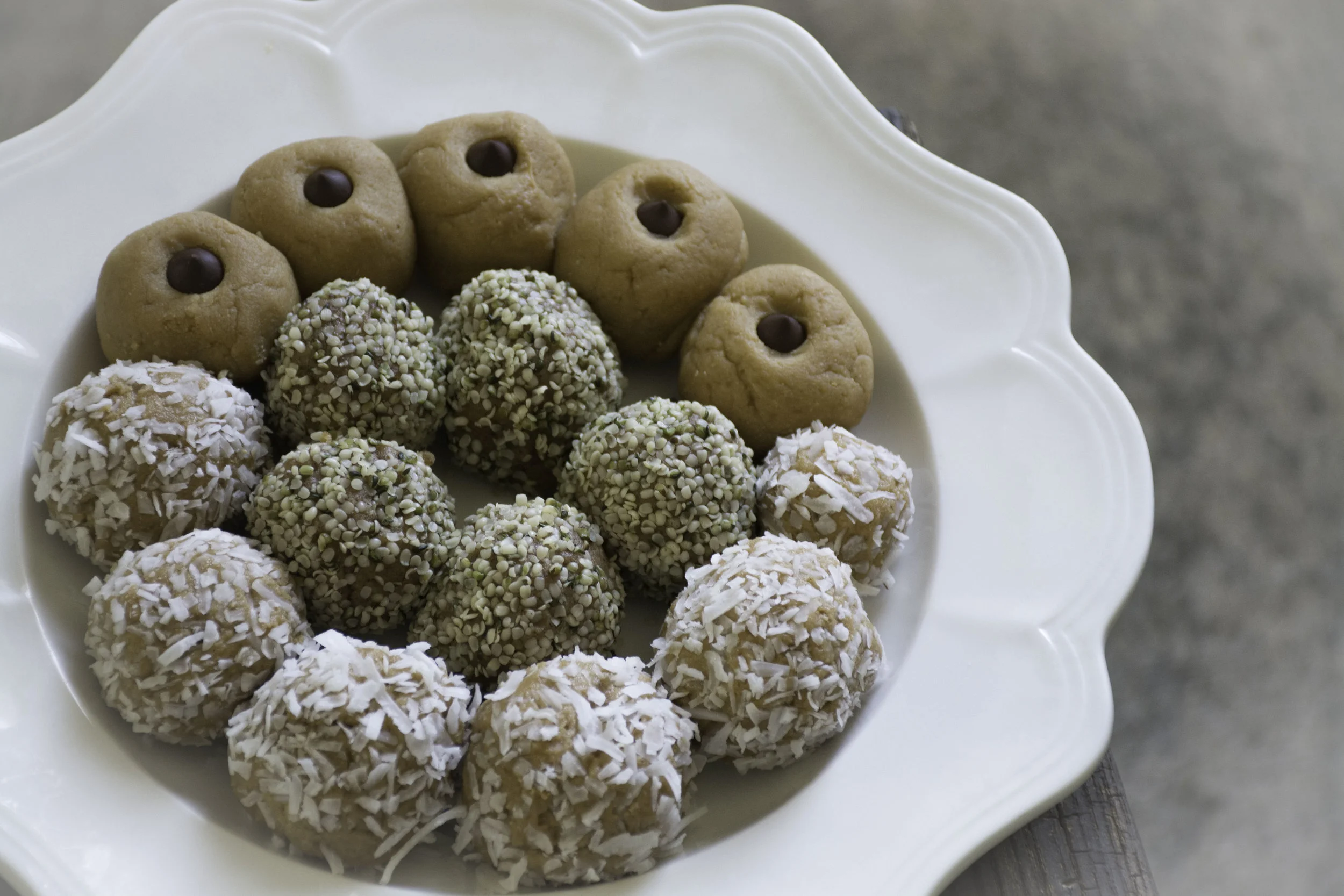 Energy Bite Balls (simple, easy, delicious)