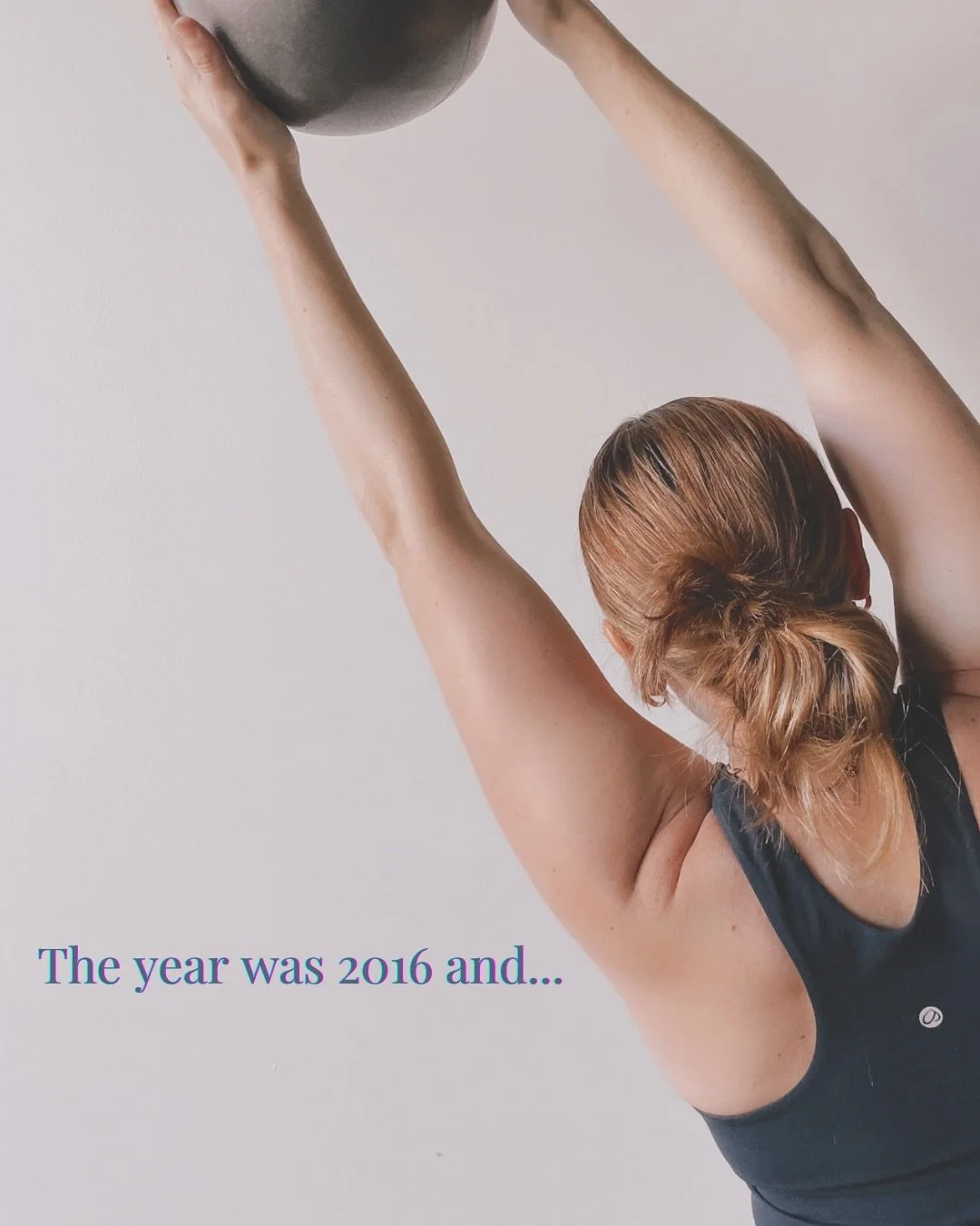 The year of the mountaintop yoga pic&hellip;. 🫣😆